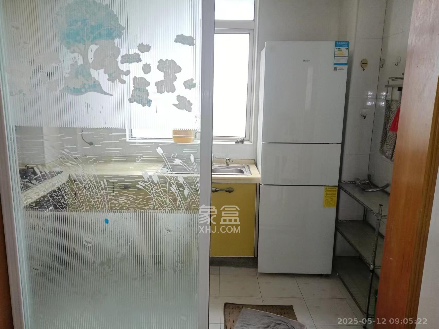 麓山枫情  2室2厅1卫    2500.0元/月室内图