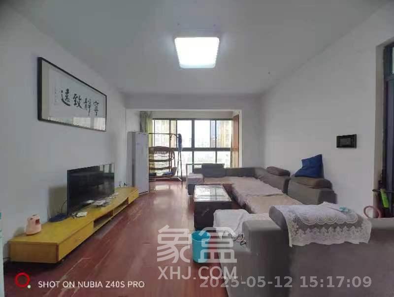 鑫远熙山 4室2厅2卫 2600.0元/月 鑫远熙山 4室2厅2卫 2600.0元/月室内图