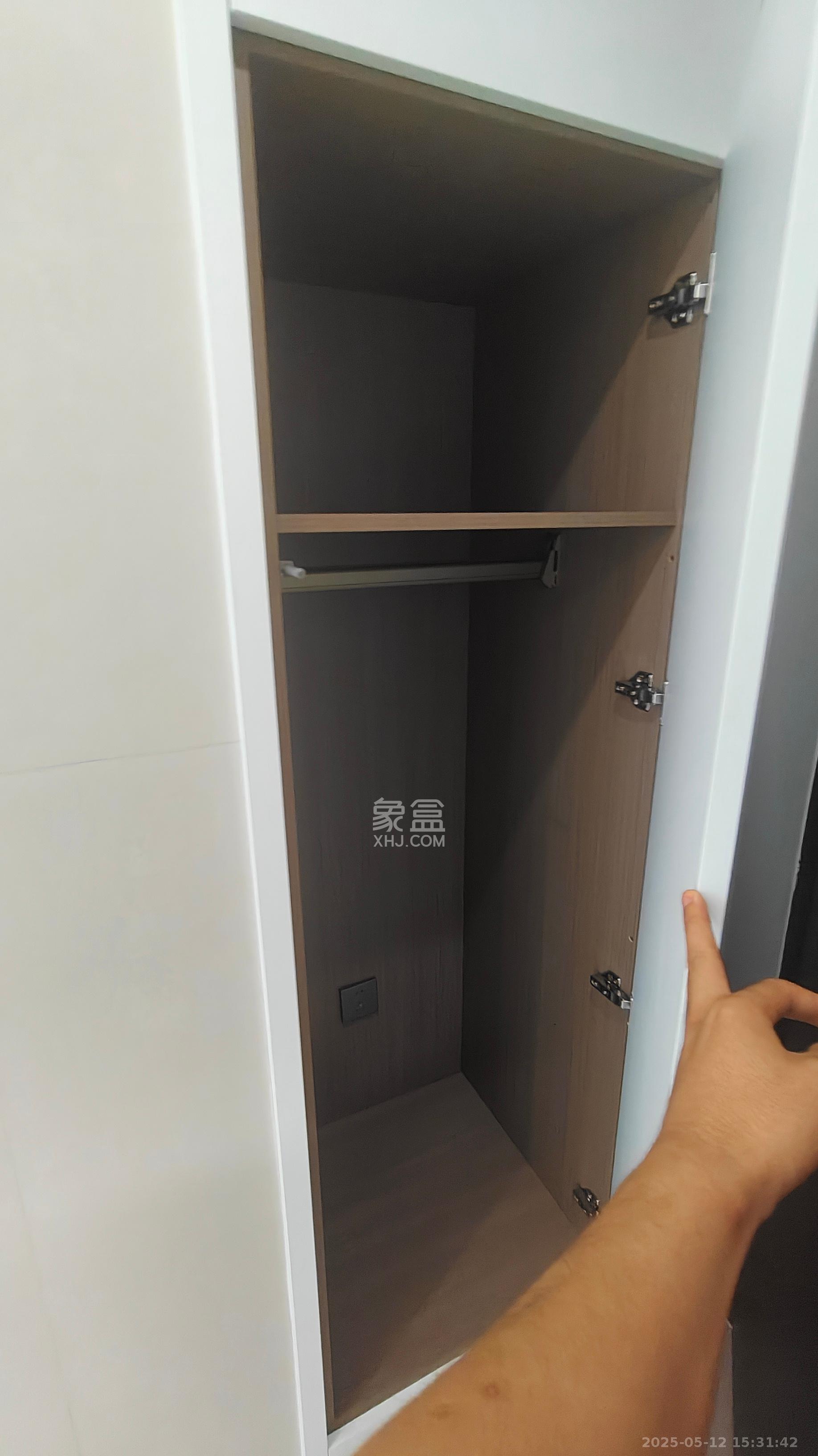 華潤(rùn)置地中心  1室1廳1衛(wèi)   2600.00元/月室內(nèi)圖