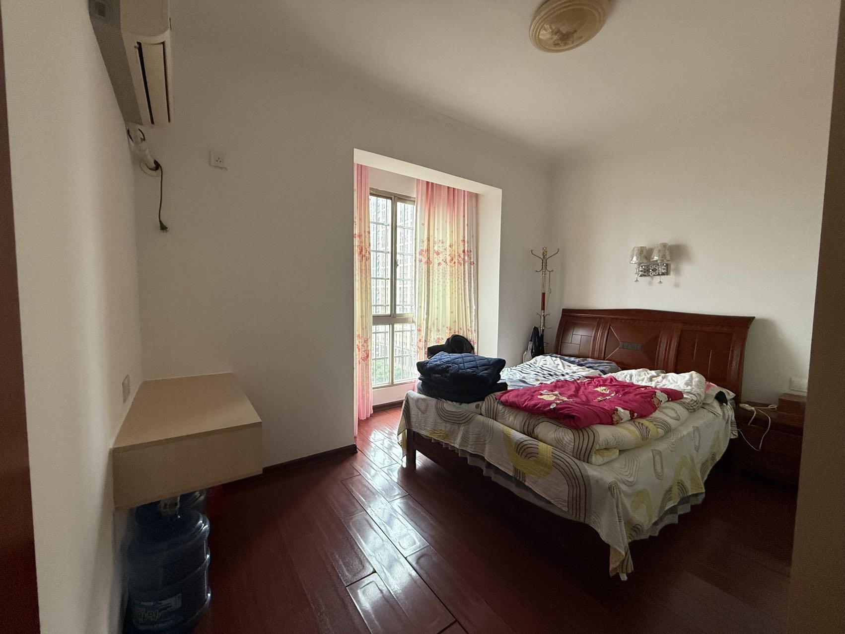 崇和中苑 2室1厅1卫 55.8万 崇和中苑 2室1厅1卫 55.8万客厅