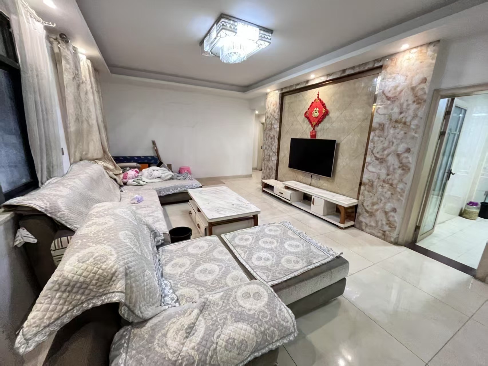 尚邦彩霞满天  1室1厅1卫   2300.00元/月户型图