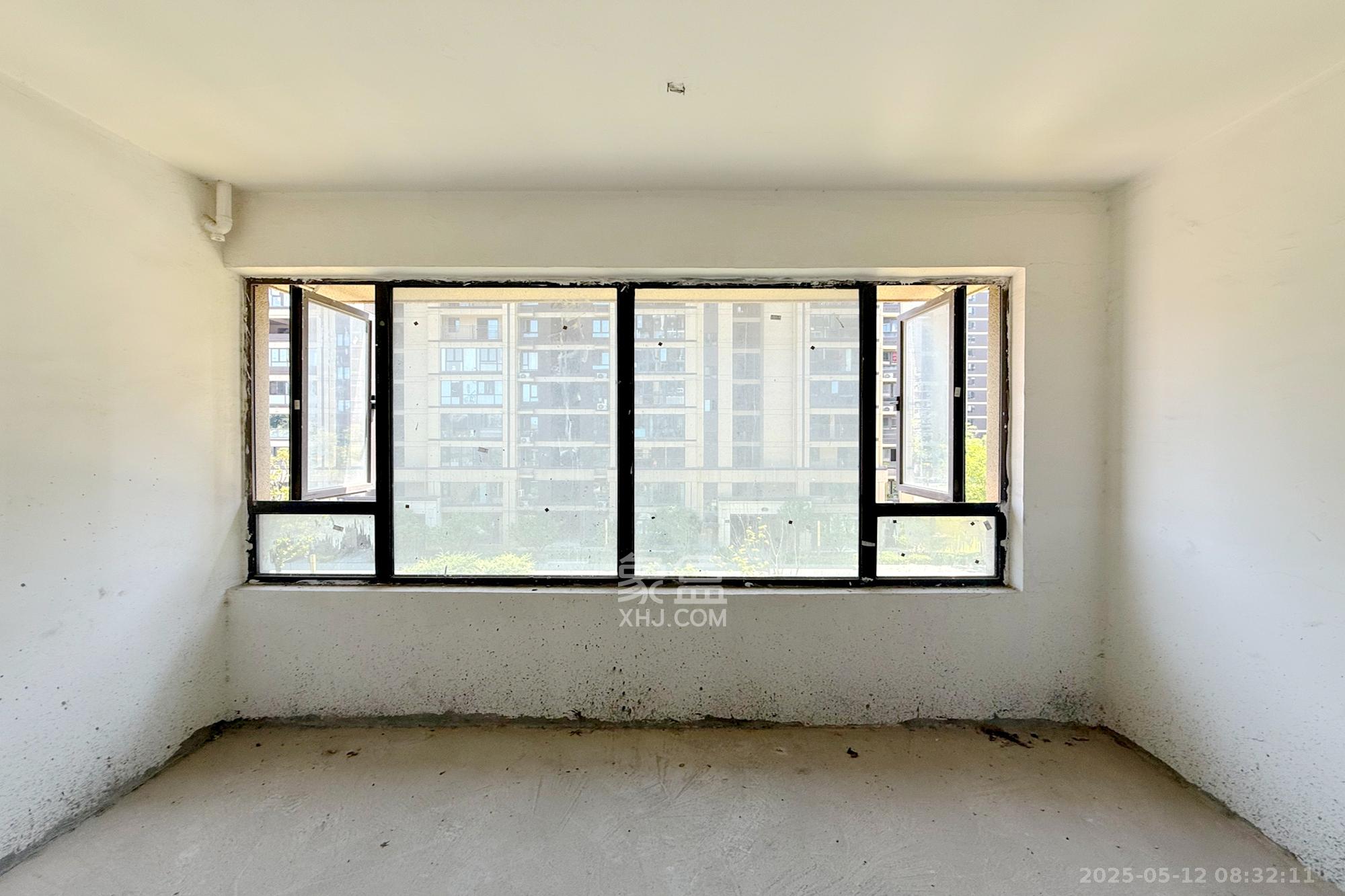 阳光城联利悦澜府  4室2厅2卫    122.0万 阳光城联利悦澜府  4室2厅2卫    122.0万阳台