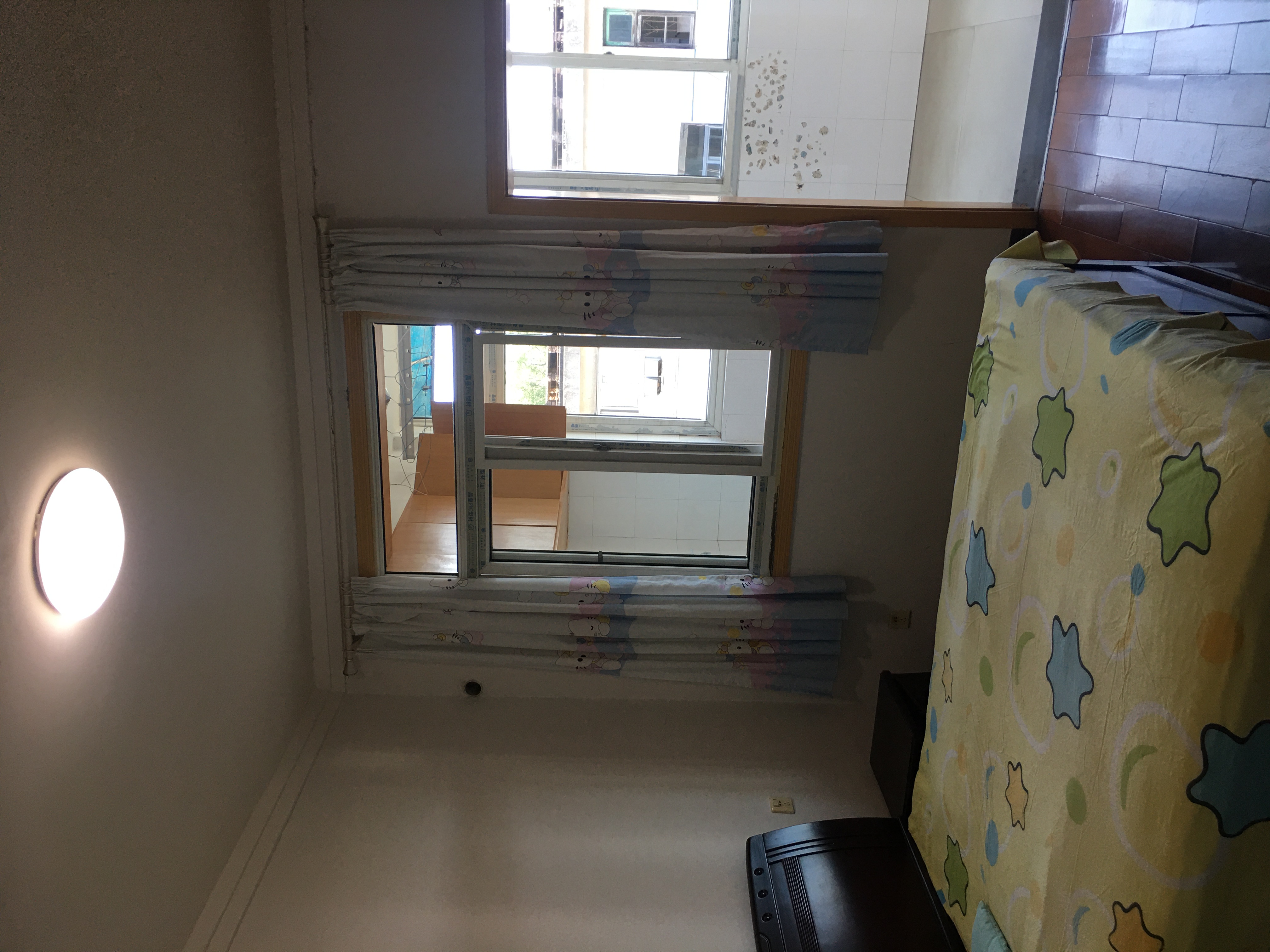 西流湾社区 3室2厅1卫 800.0元/月 西流湾社区 3室2厅1卫 800.0元/月室内图