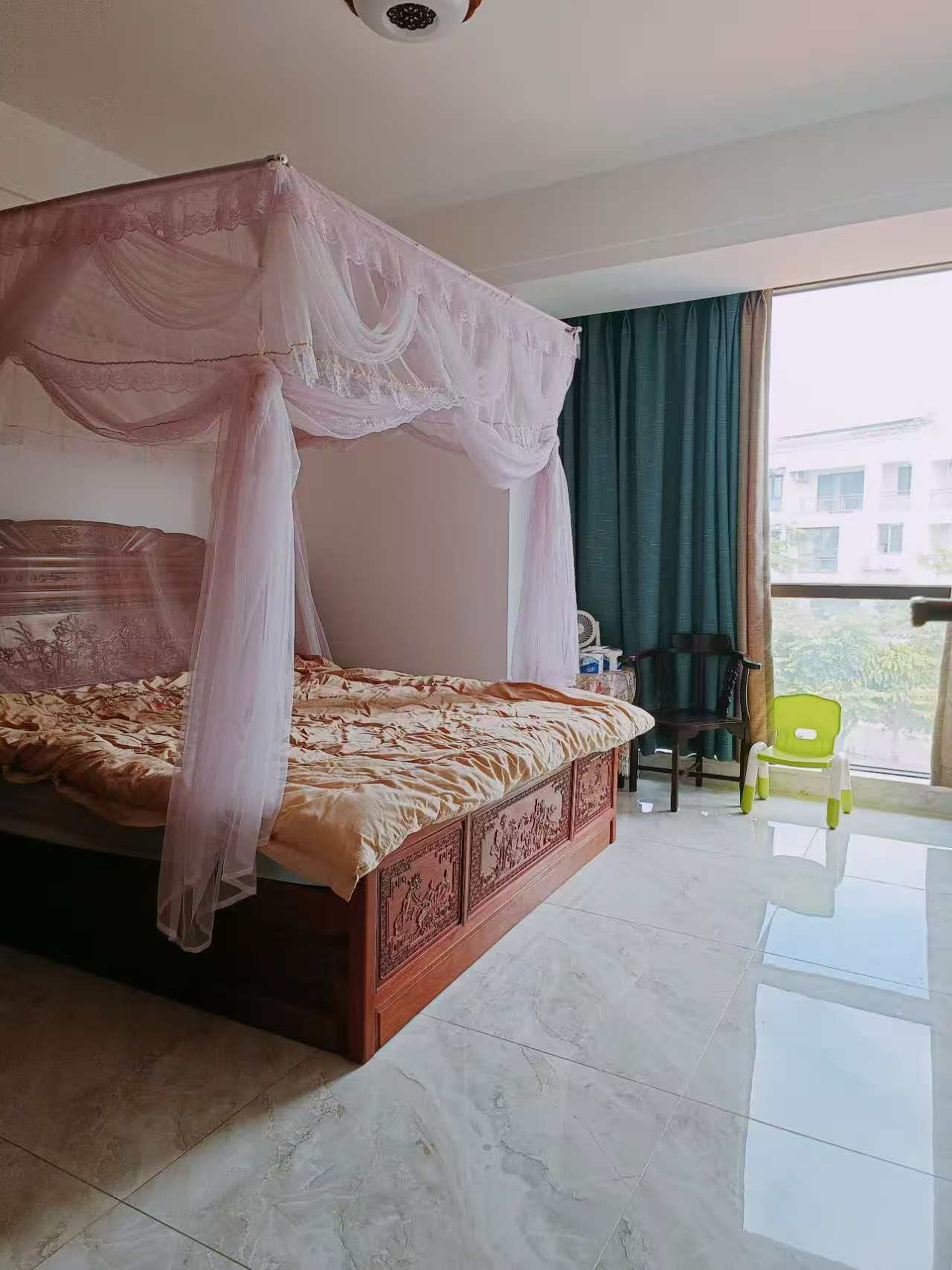天卓人家  5室3厅3卫   768.00万室内图