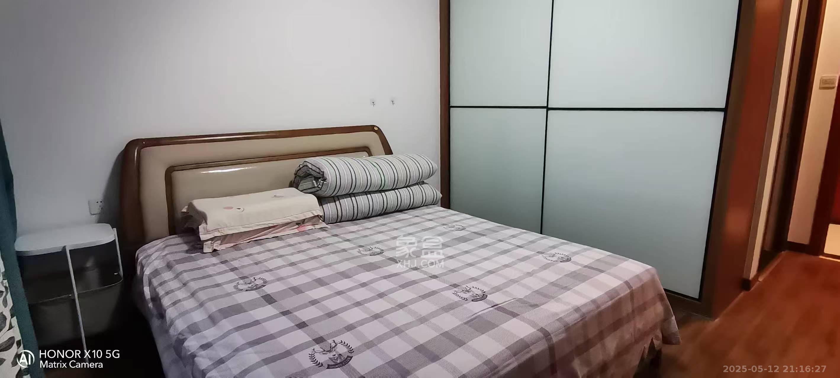 江山帝景哈佛  5室2厅2卫    3000.0元/月室内图