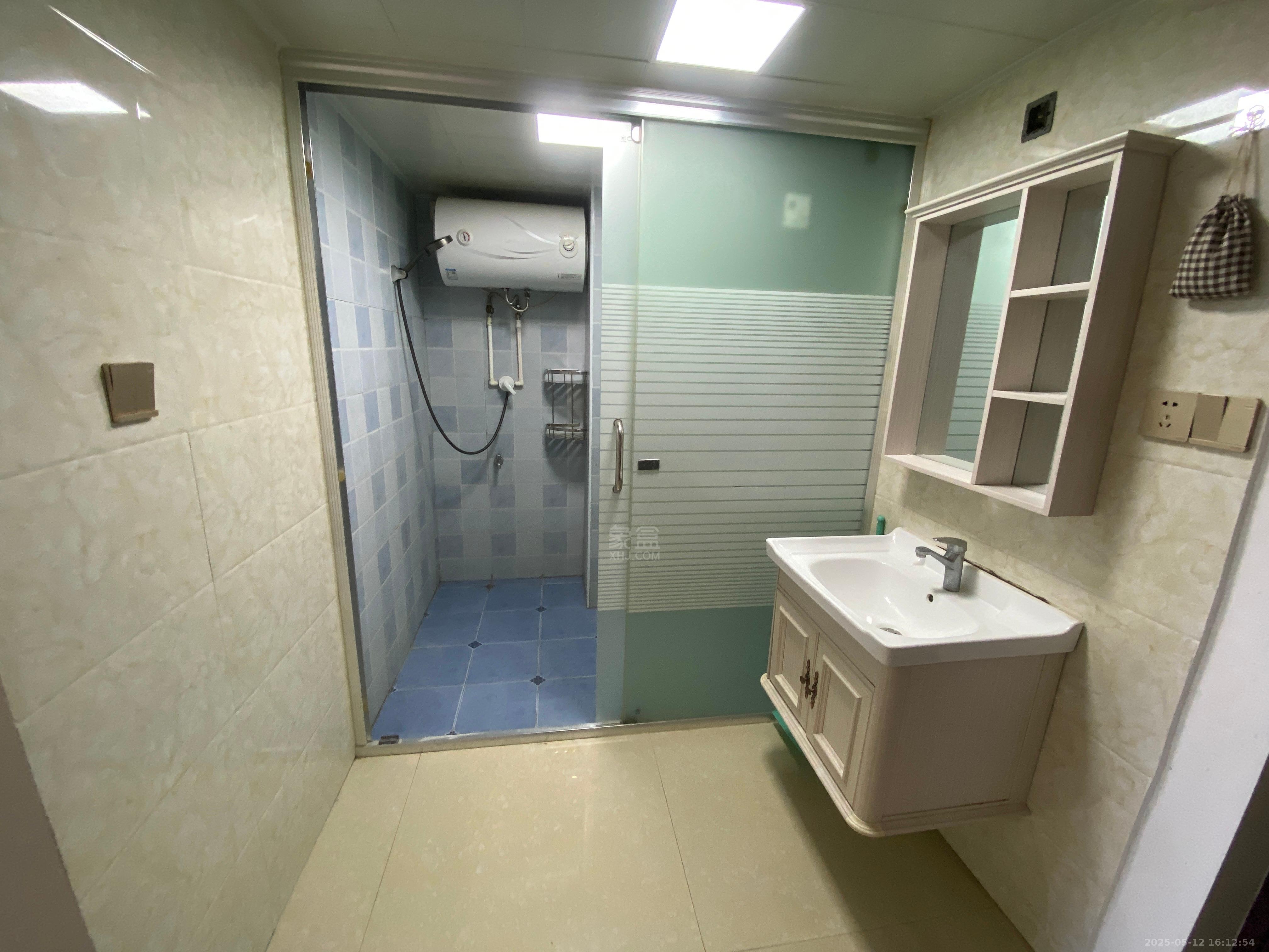 中泰财富湘江  1室1厅1卫   1200.00元/月室内图