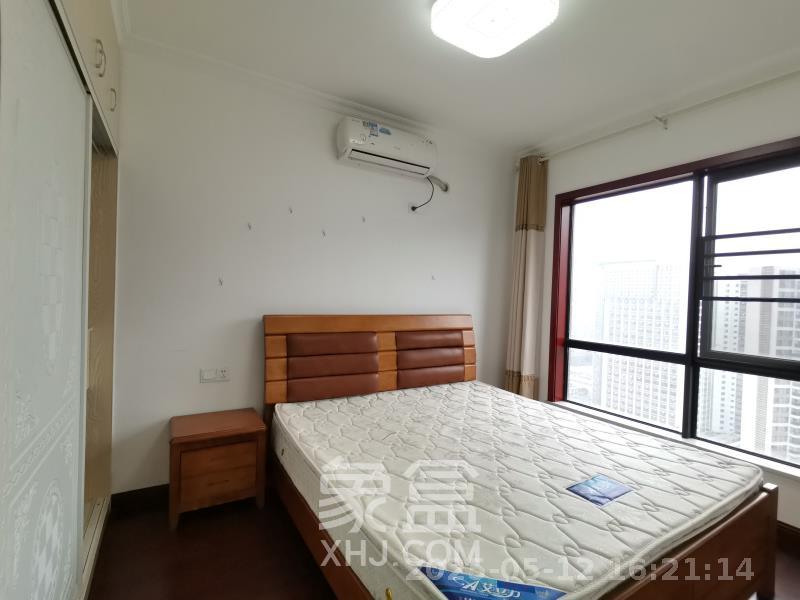 达美D6区  2室2厅1卫   2500.00元/月室内图