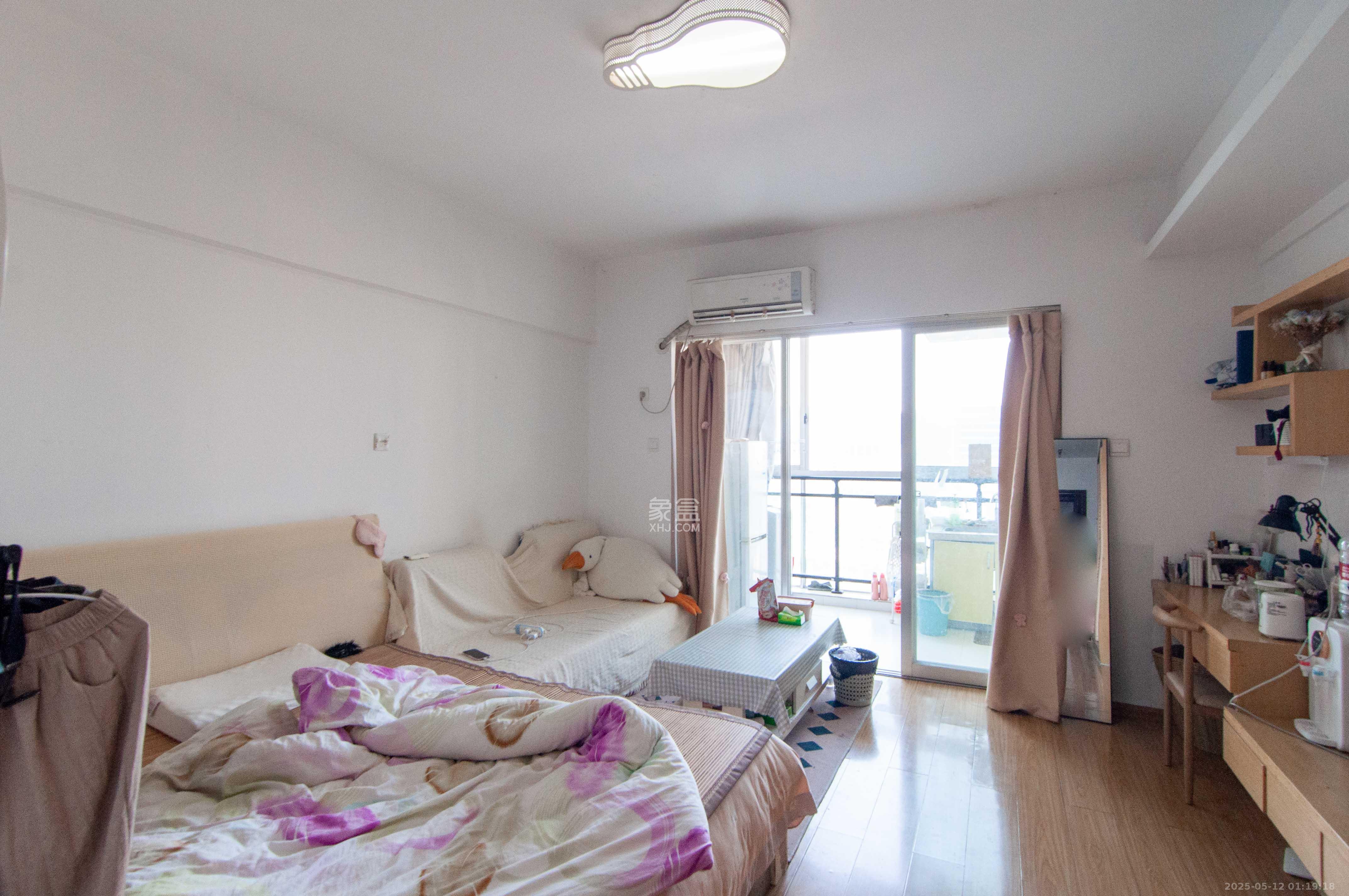 观湖公寓  1室1厅1卫    29.0万 观湖公寓  1室1厅1卫    29.0万客厅