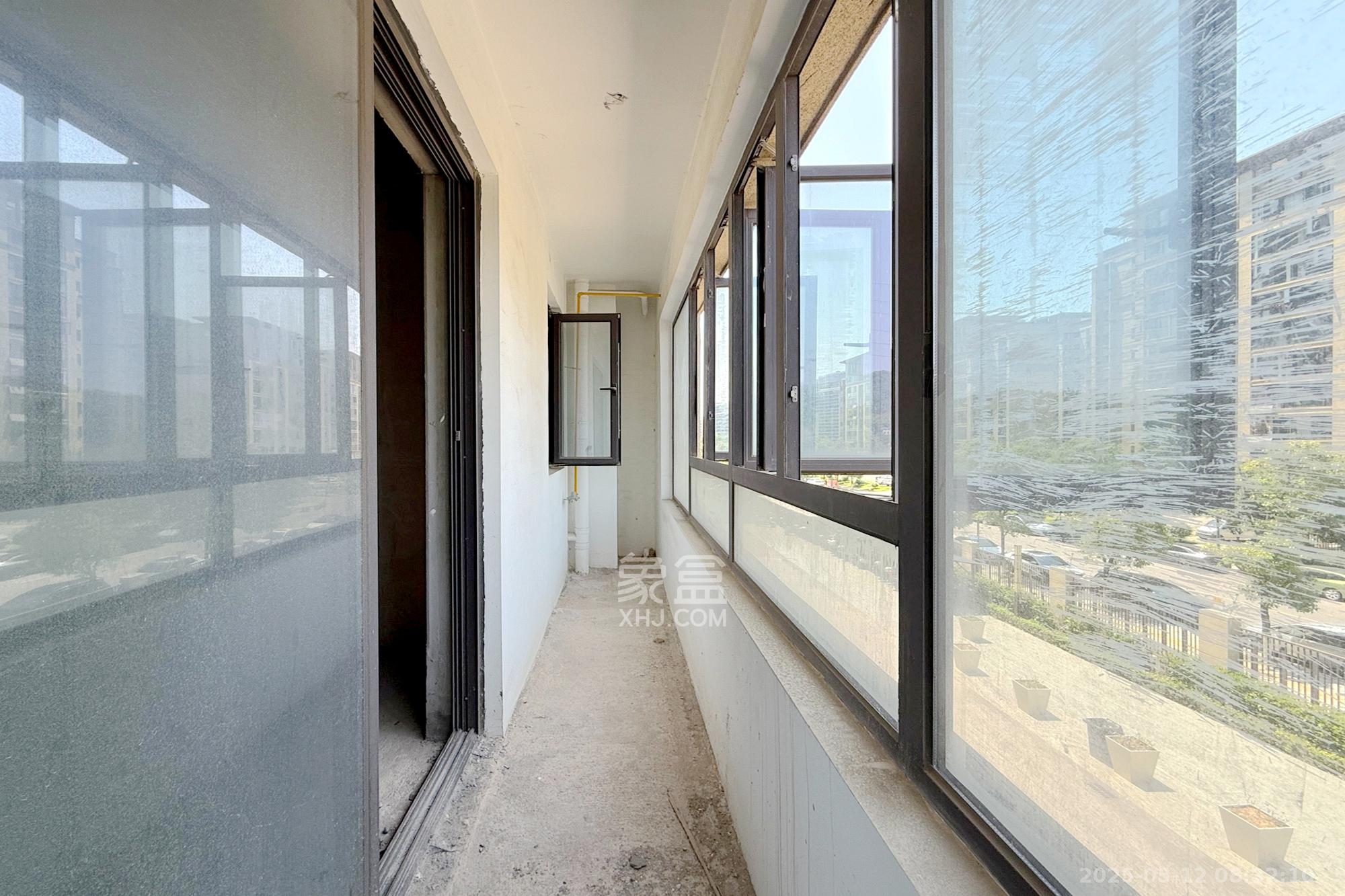 阳光城联利悦澜府  4室2厅2卫    122.0万 阳光城联利悦澜府  4室2厅2卫    122.0万阳台