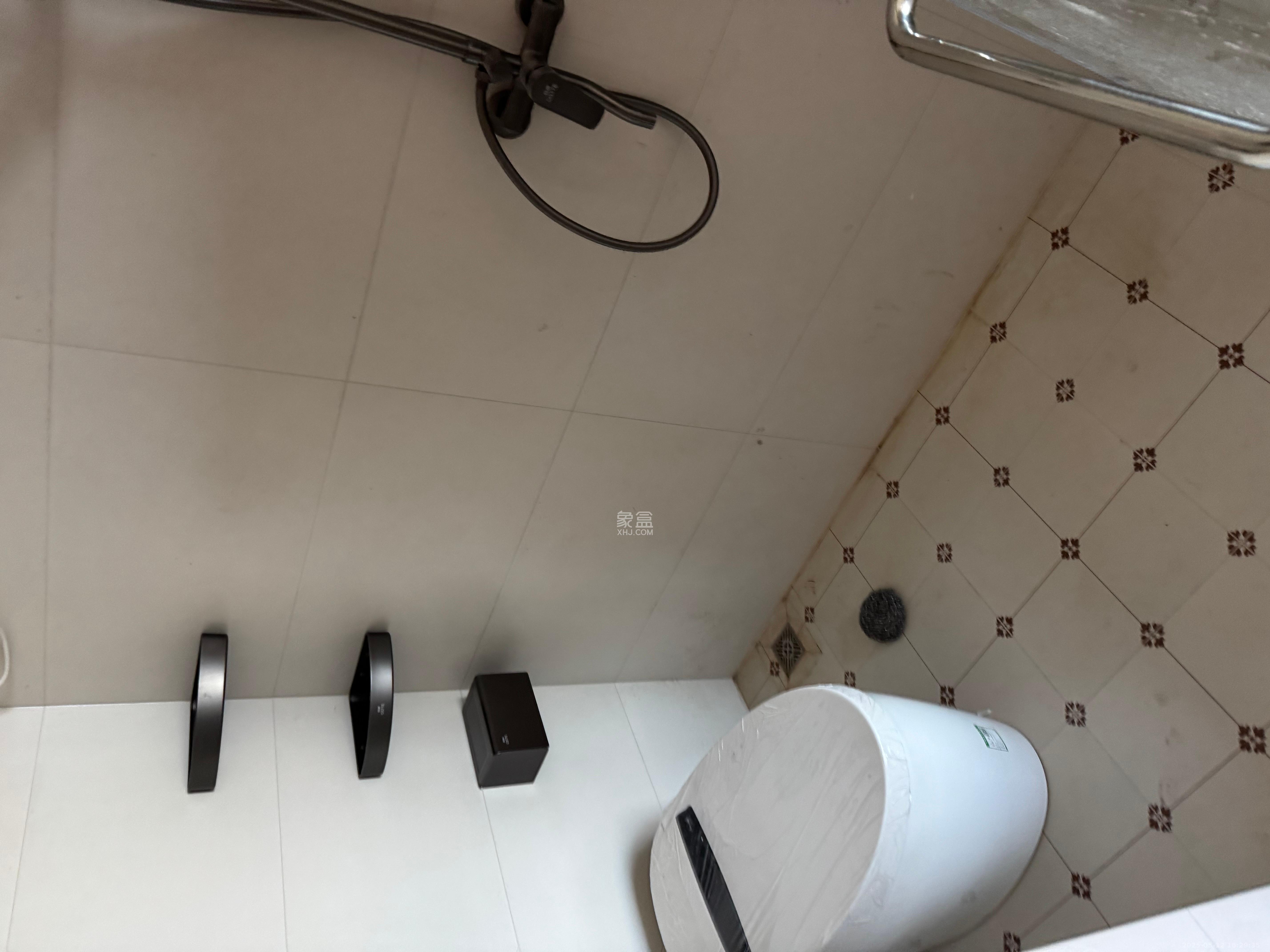 恒大誉府(融誉商业中心) 1室1厅1卫 2000.0元/月 恒大誉府(融誉商业中心) 1室1厅1卫 2000.0元/月室内图