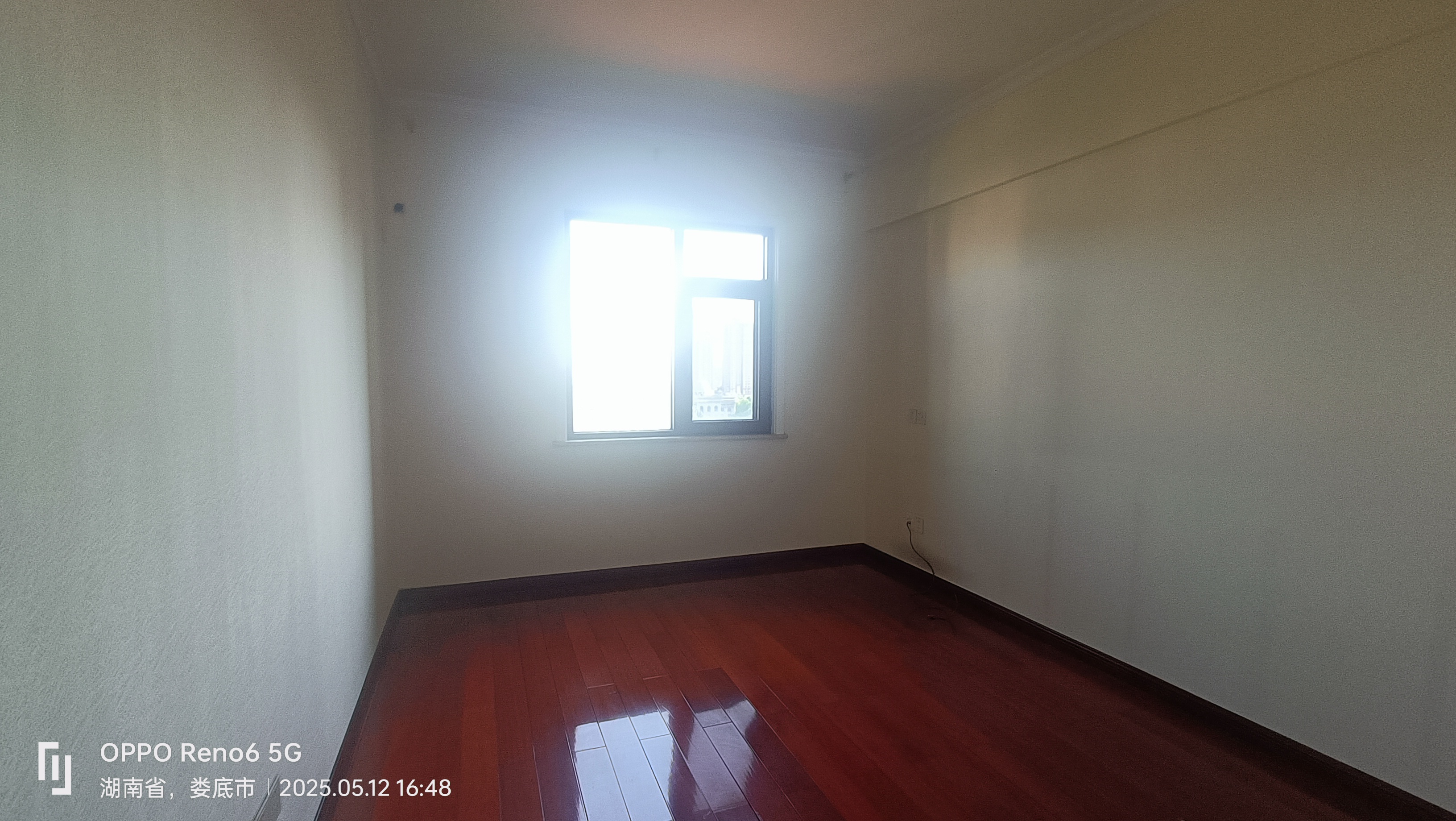 南苑上和一期 3室2厅2卫 78.8万 南苑上和一期 3室2厅2卫 78.8万客厅