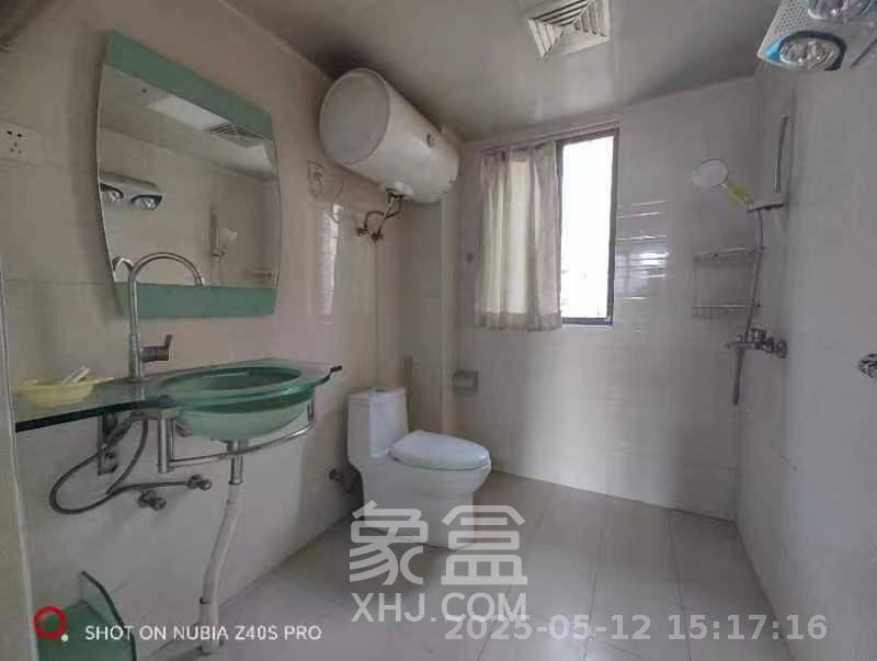 鑫远熙山  4室2厅2卫   2600.00元/月室内图
