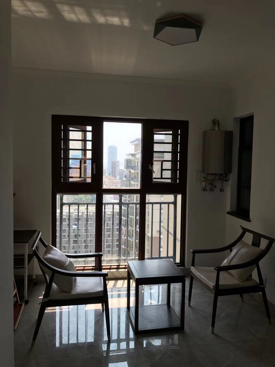 五源河公寓B区 3室2厅2卫 2200.0元/月 五源河公寓B区 3室2厅2卫 2200.0元/月室内图