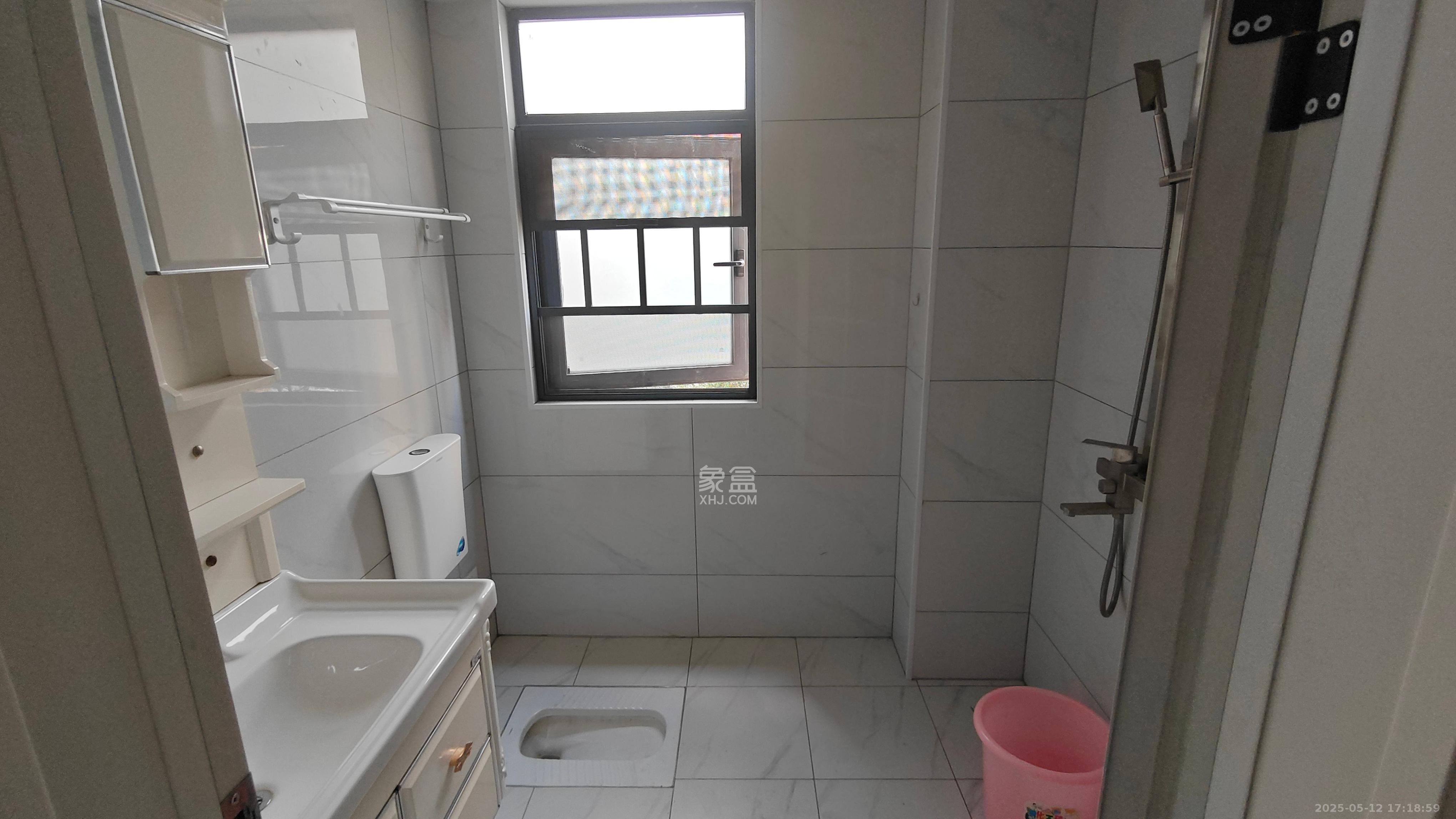 嘉宇北部湾A区  4室2厅2卫    4000.0元/月 嘉宇北部湾A区  4室2厅2卫    4000.0元/月室内图