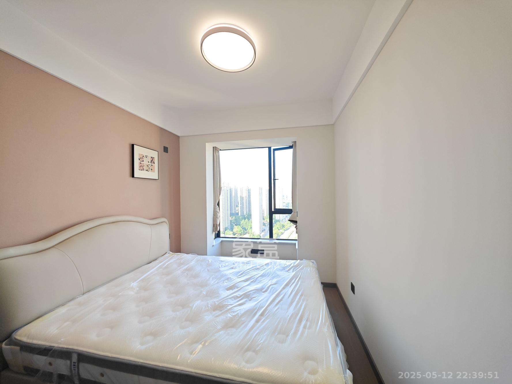 中建嘉和城  3室2厅1卫    95.8万 中建嘉和城  3室2厅1卫    95.8万卧室