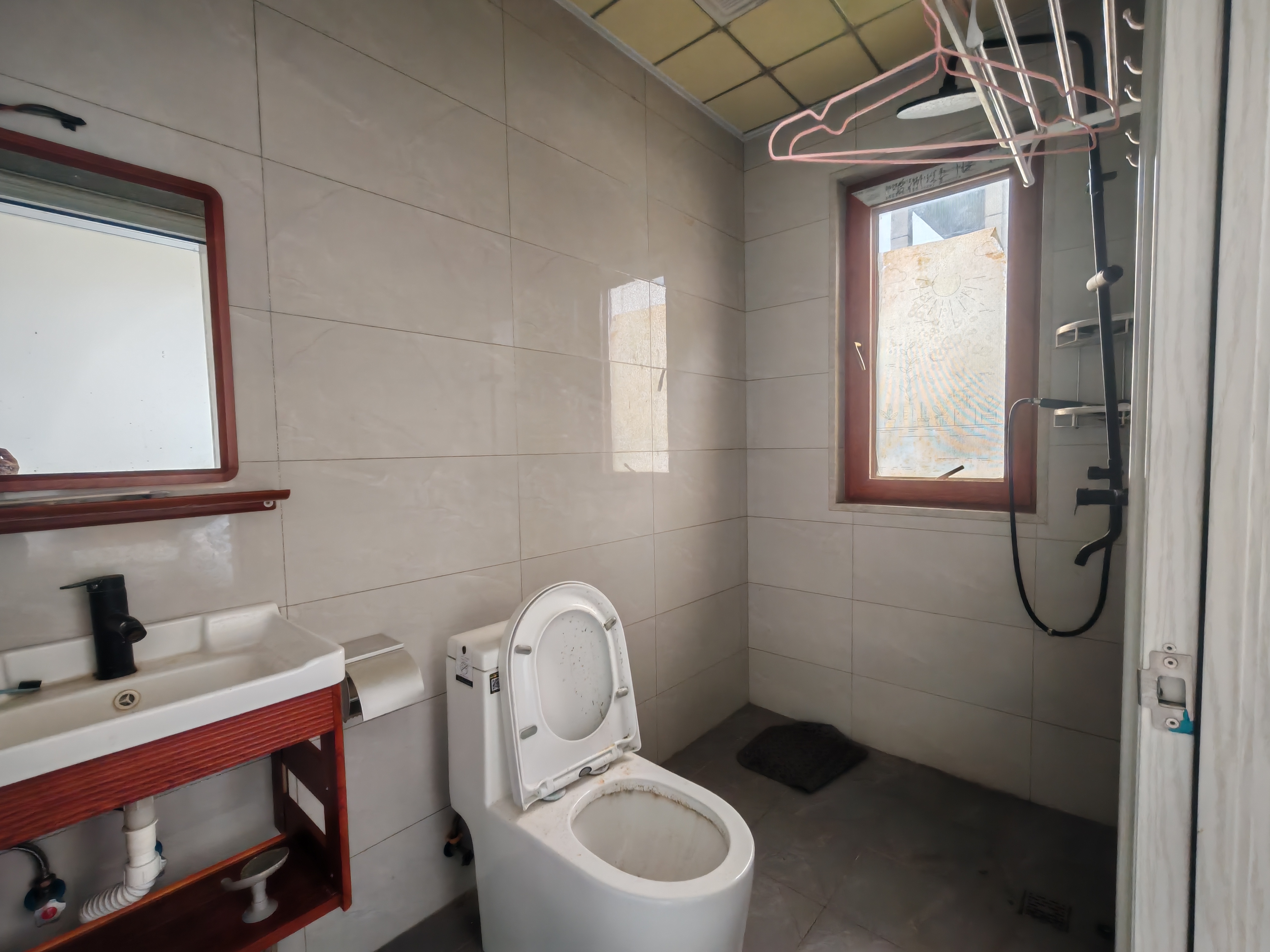 鸿洲江山 1室0厅0卫 9000.0元/月 鸿洲江山 1室0厅0卫 9000.0元/月室内图