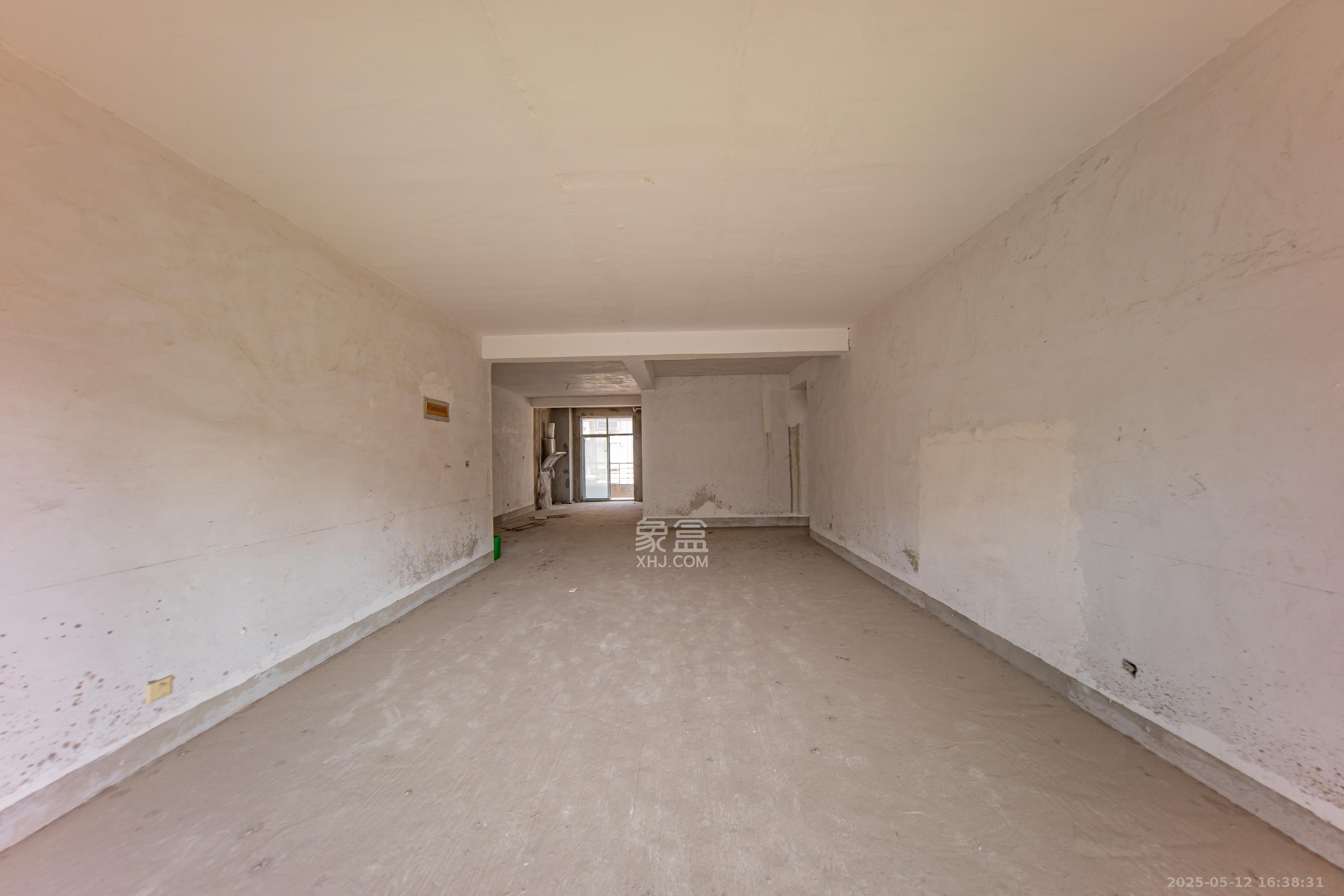 锑都家园 3室2厅2卫 48.6万 锑都家园 3室2厅2卫 48.6万客厅