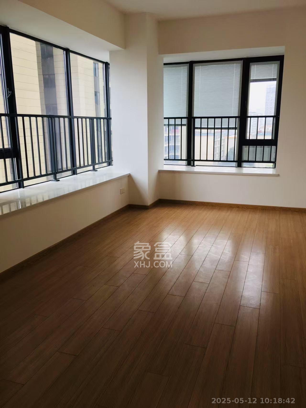 华润翡翠府  1室1厅1卫   1500.00元/月室内图