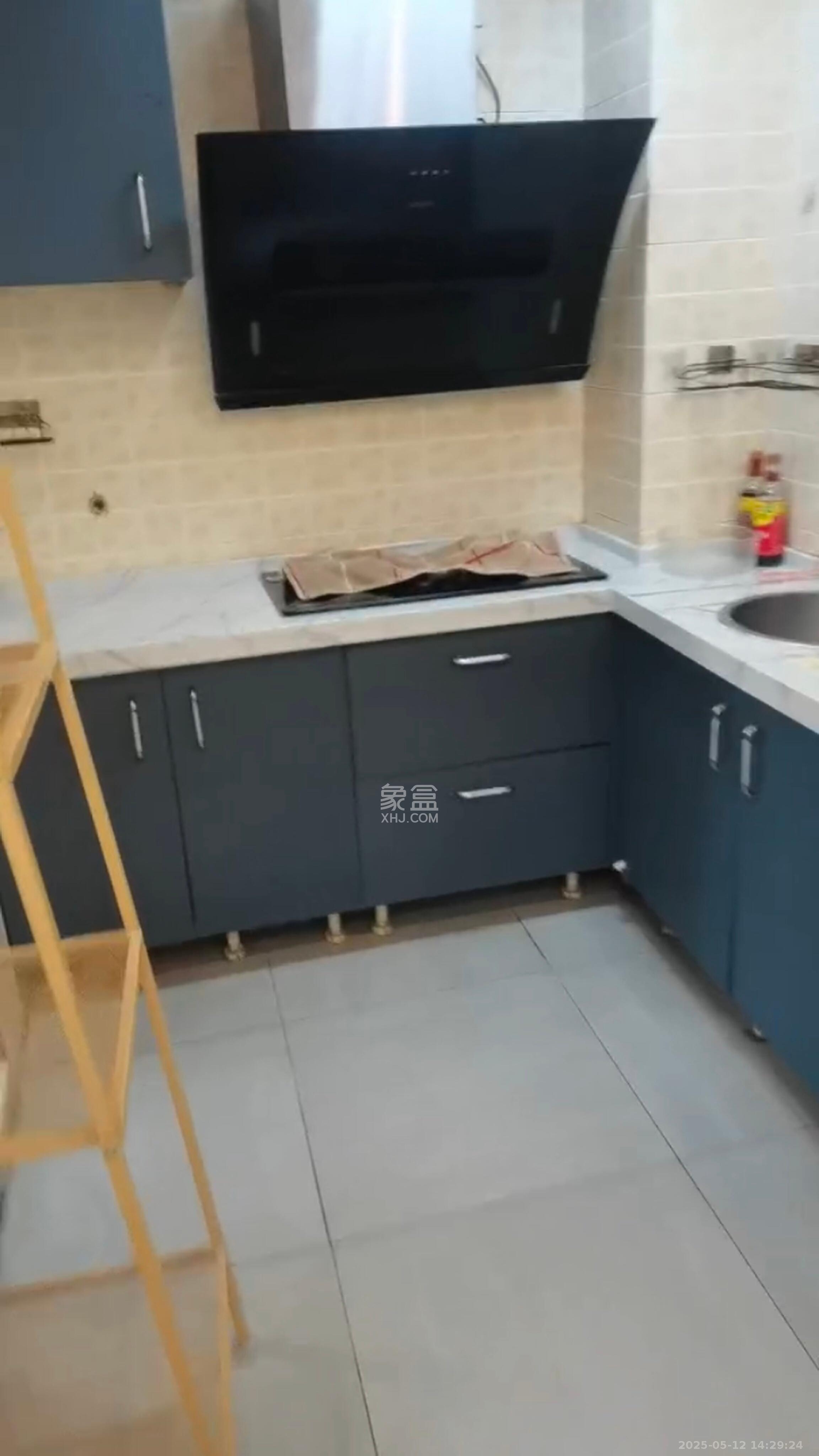 白沙晶城 2室1厅1卫 1900.0元/月 白沙晶城 2室1厅1卫 1900.0元/月室内图