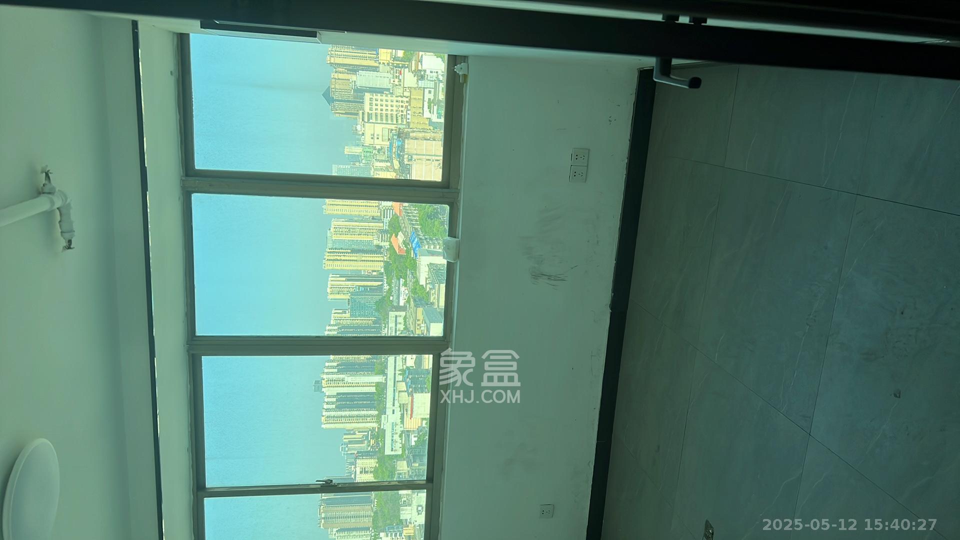 上城星座  2室1厅1卫    1700.0元/月室内图