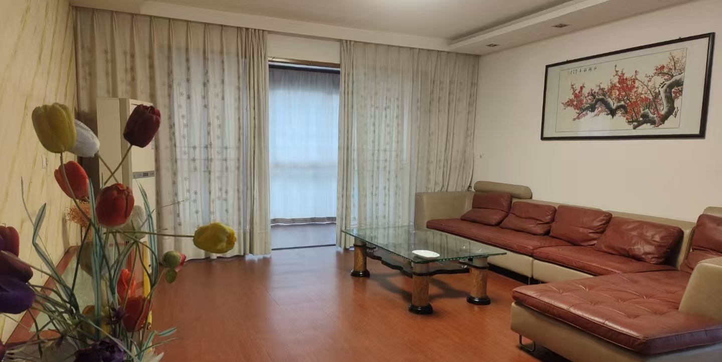 蒸湘世纪城 4室2厅2卫 1900.0元/月 蒸湘世纪城 4室2厅2卫 1900.0元/月室内图