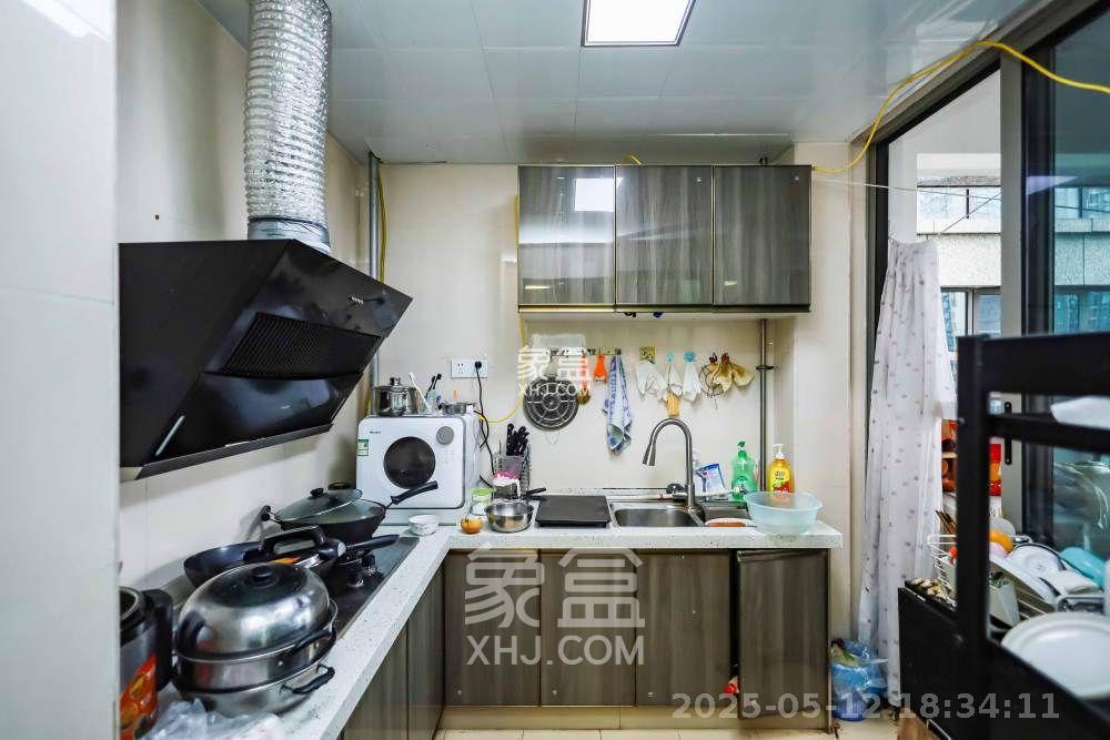 万象府台  3室2厅1卫   3600.00元/月室内图