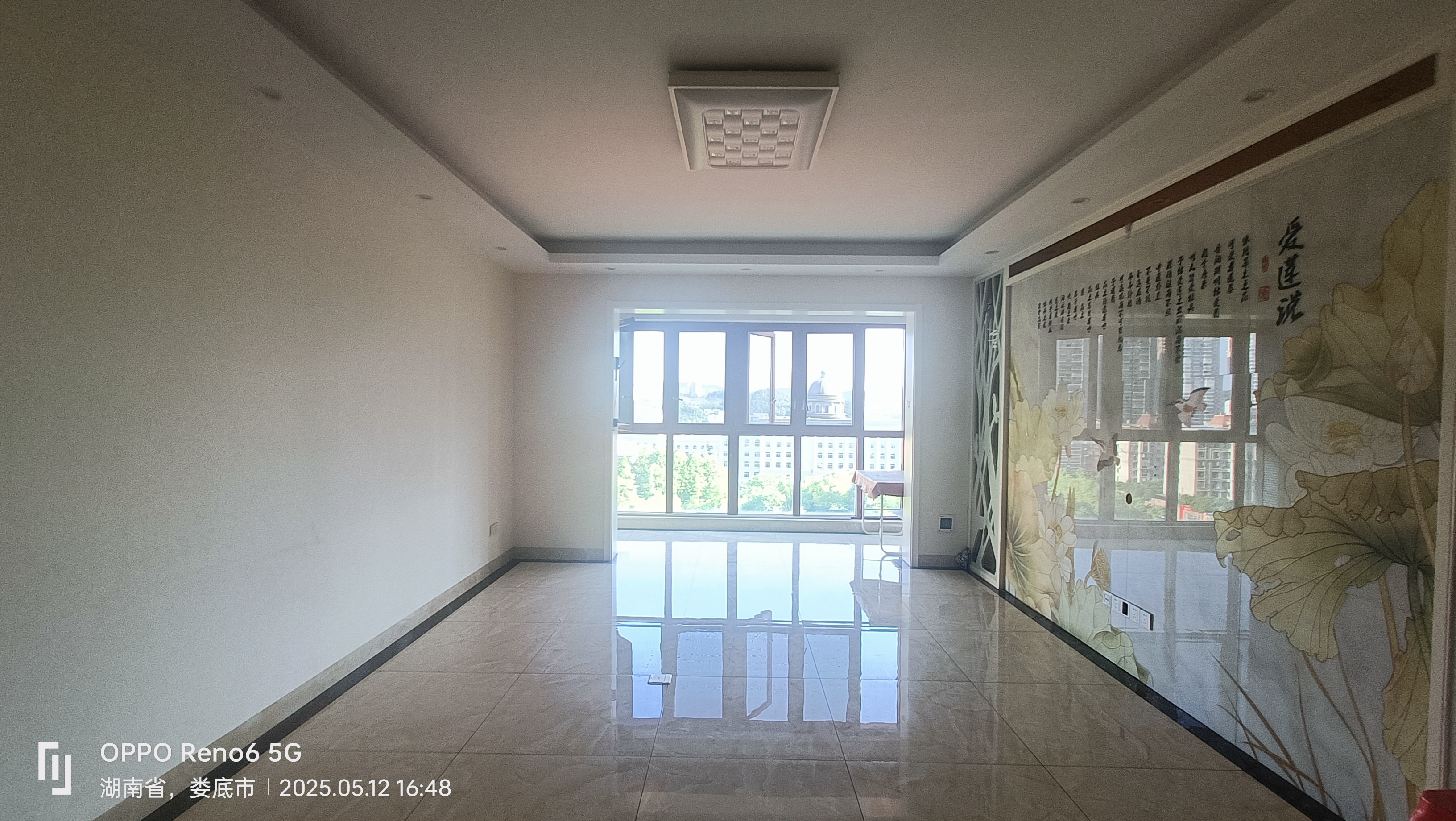 南苑上和一期 3室2厅2卫 78.8万 南苑上和一期 3室2厅2卫 78.8万客厅