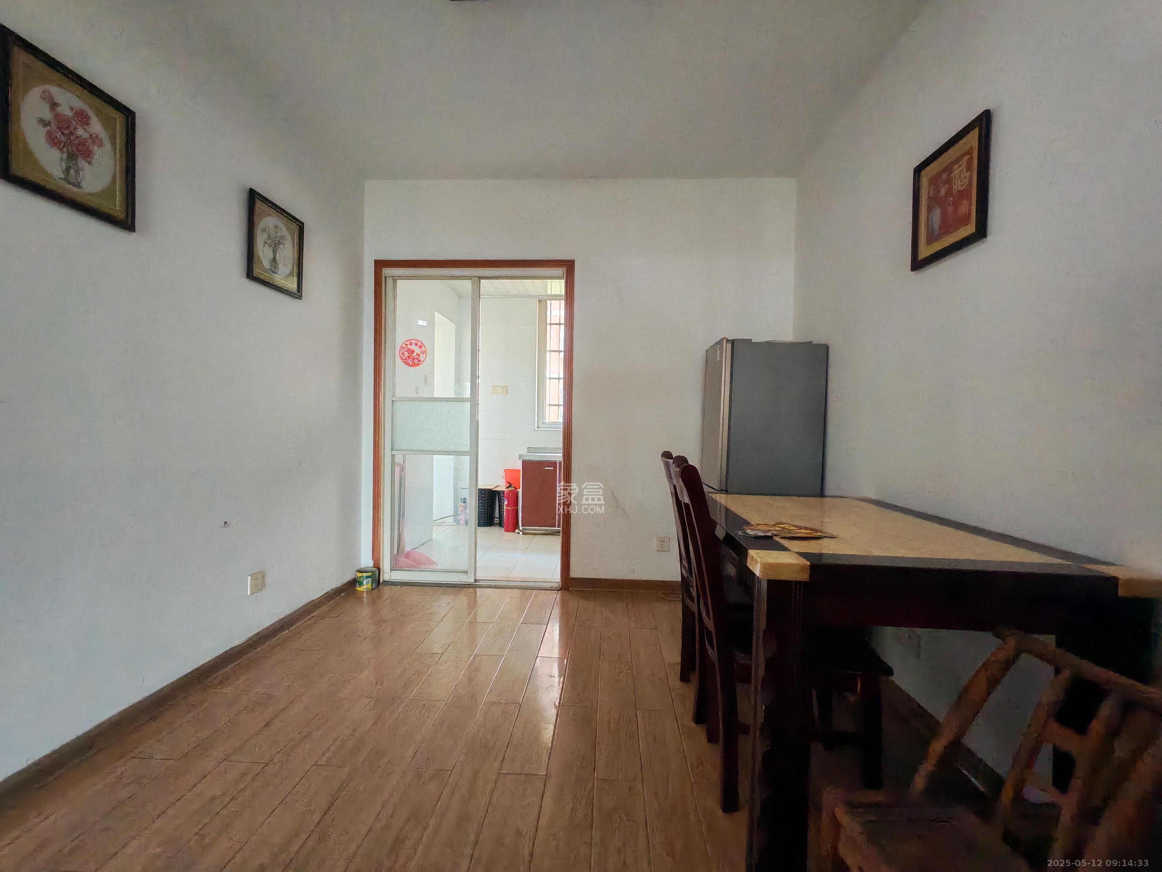 东城名苑 3室2厅2卫 1500.0元/月 东城名苑 3室2厅2卫 1500.0元/月室内图