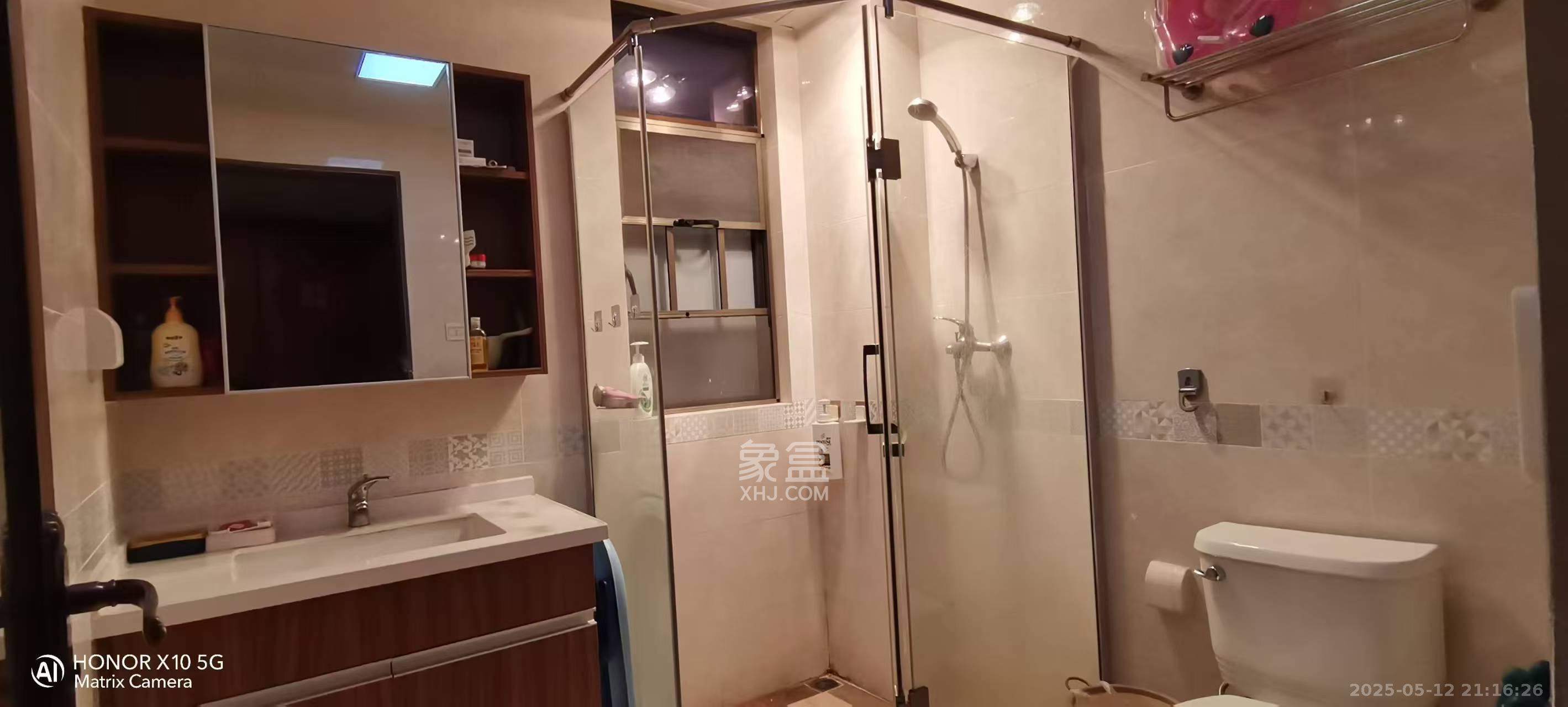 江山帝景哈佛  5室2厅2卫    3000.0元/月室内图