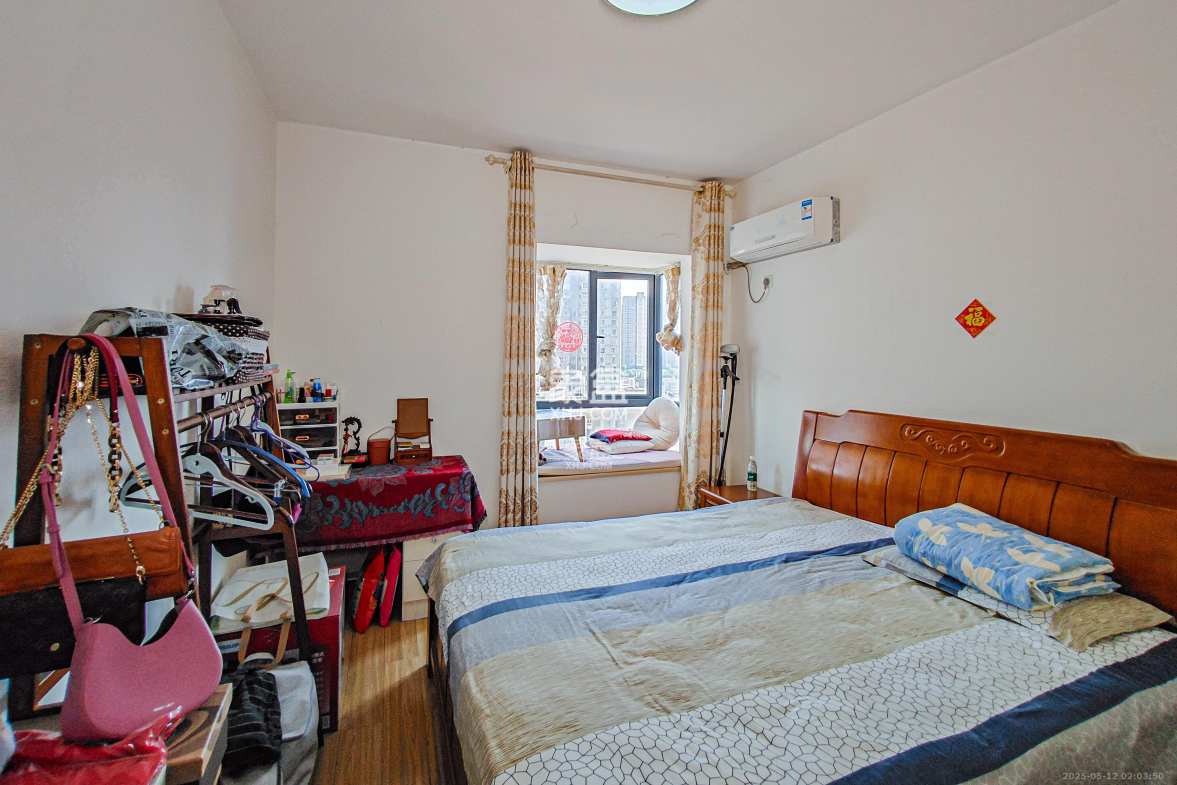 钱隆首府(福晟御园)  2室2厅1卫    80.0万 钱隆首府(福晟御园)  2室2厅1卫    80.0万卧室