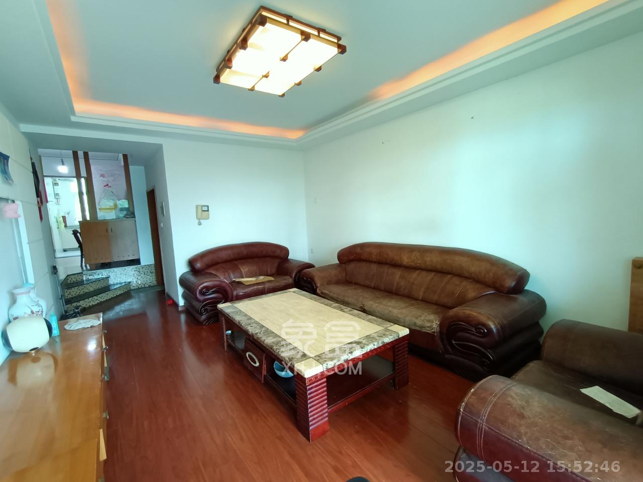 创远景园  3室2厅2卫   3100.00元/月室内图