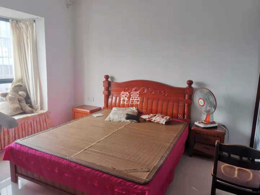 香格里拉 3室0厅0卫 2000.0元/月 香格里拉 3室0厅0卫 2000.0元/月室内图