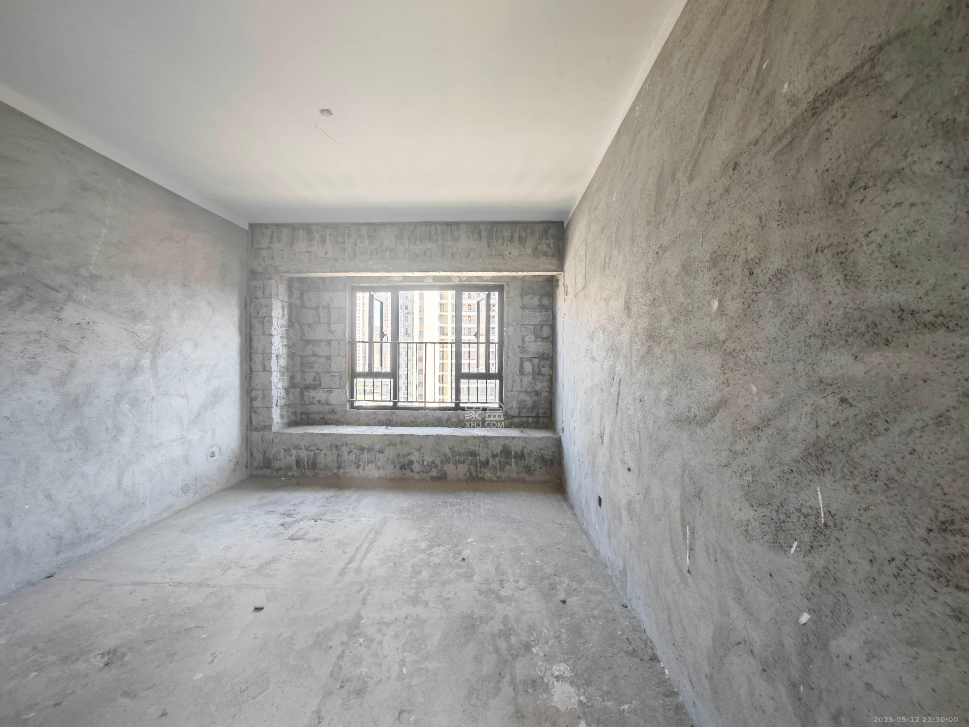 远洋红星天铂一期 6室2厅3卫 225.0万 远洋红星天铂一期 6室2厅3卫 225.0万卧室