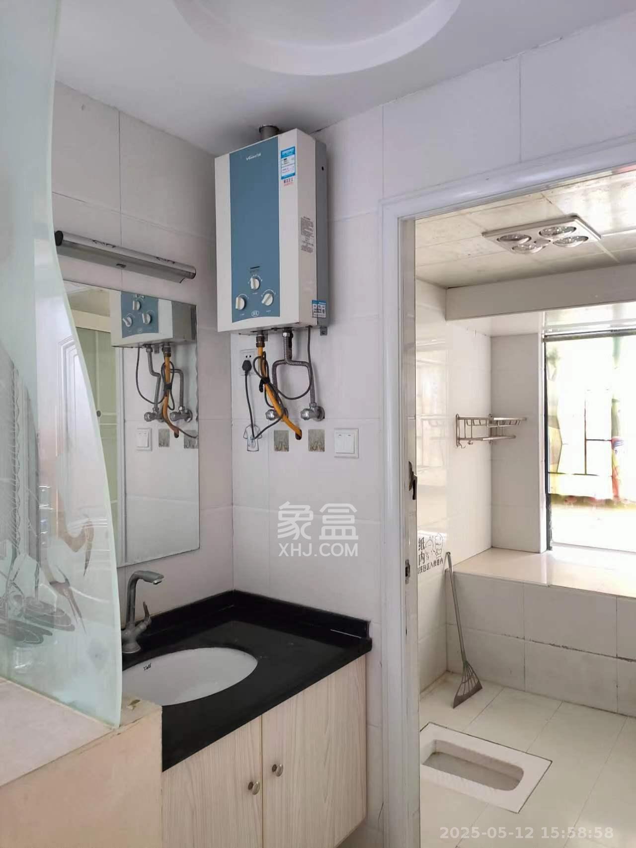 凯轩云顶 3室2厅2卫 2300.0元/月 凯轩云顶 3室2厅2卫 2300.0元/月室内图