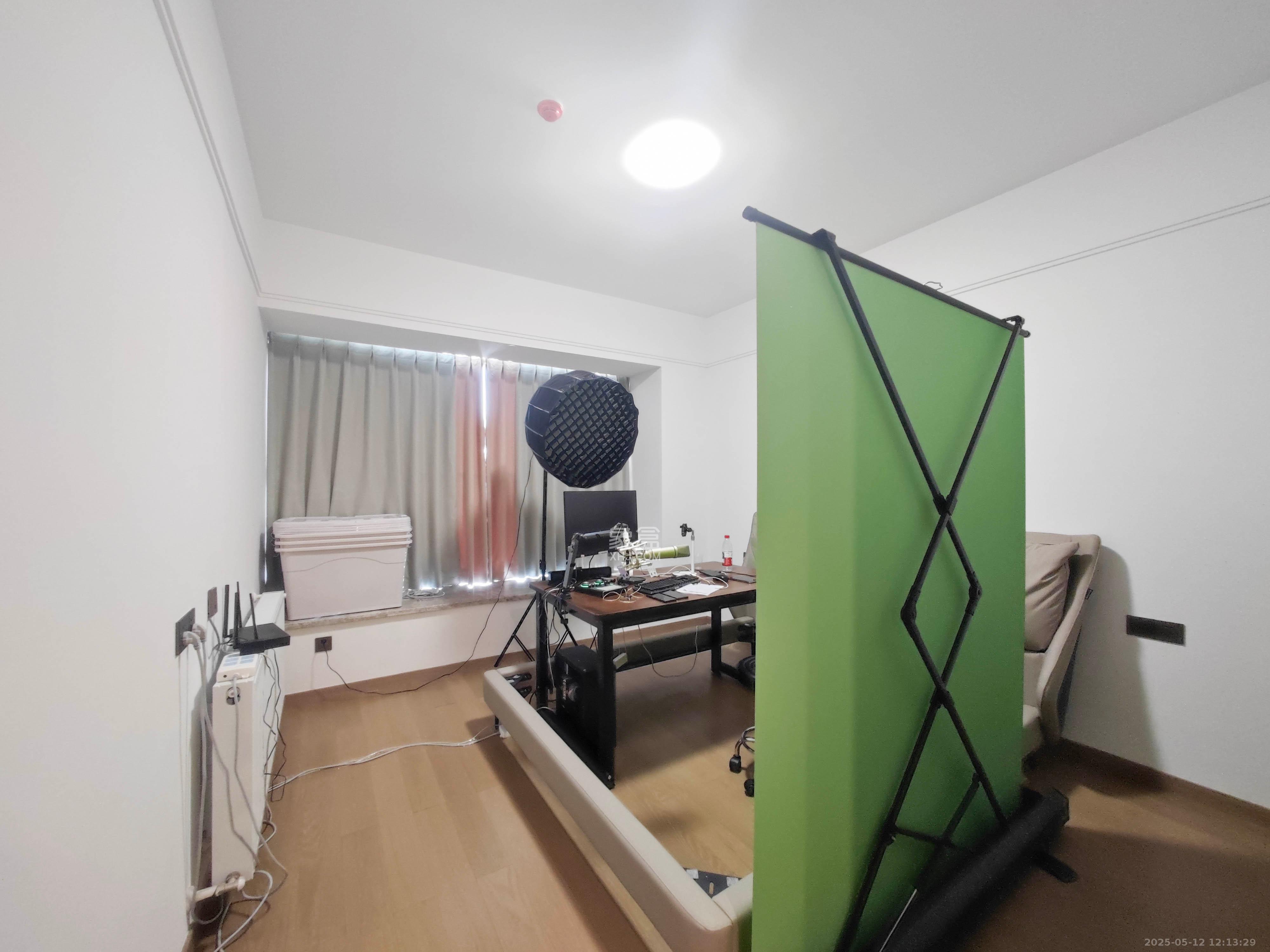 长房星城天地  3室2厅2卫    195.0万 长房星城天地  3室2厅2卫    195.0万卧室