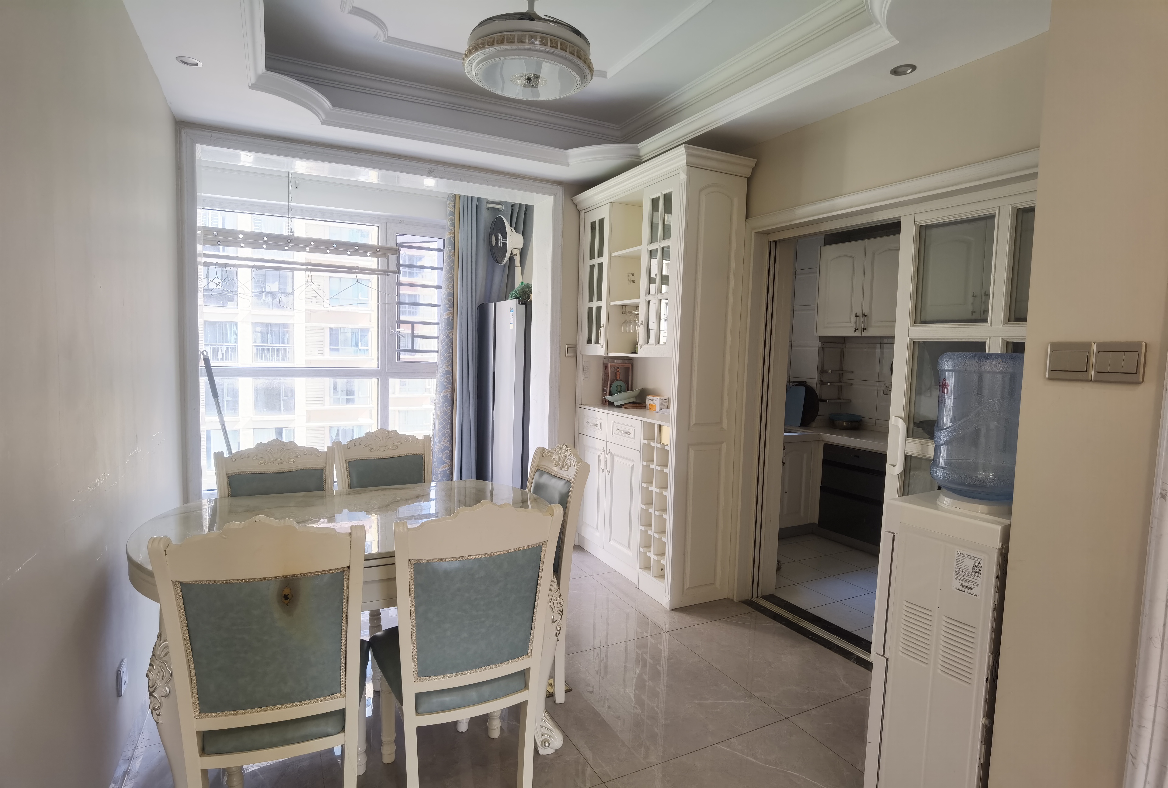 天门壹号 4室2厅2卫 2600.0元/月 天门壹号 4室2厅2卫 2600.0元/月室内图