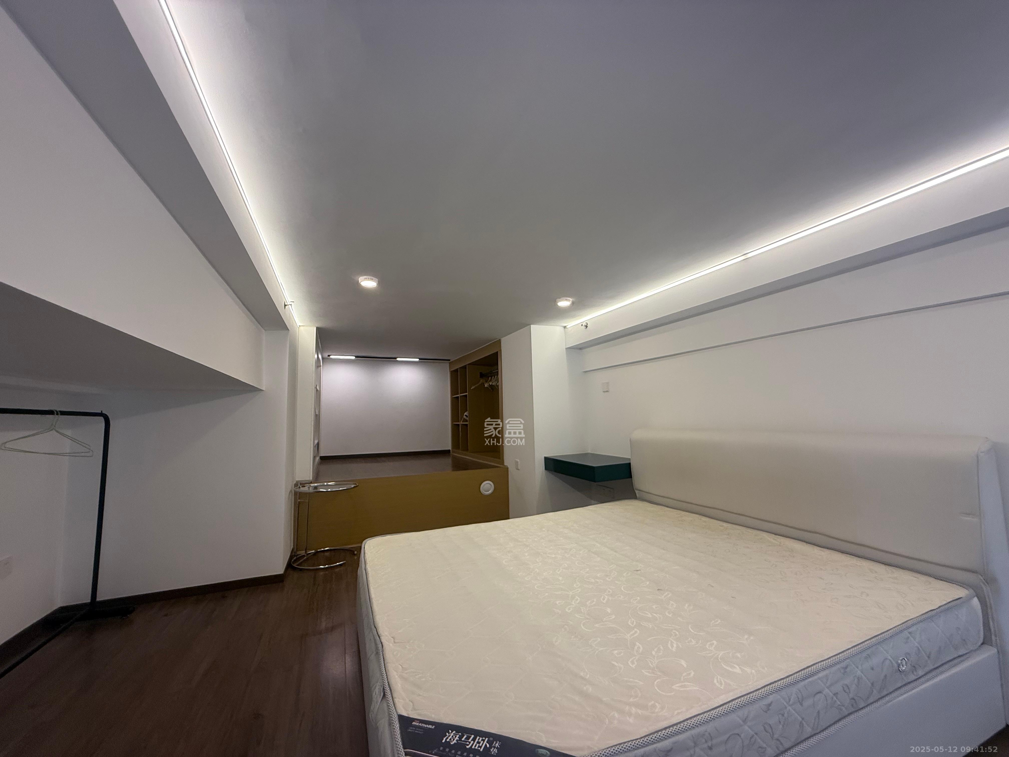 敬天广场  1室1厅1卫   2400.00元/月室内图