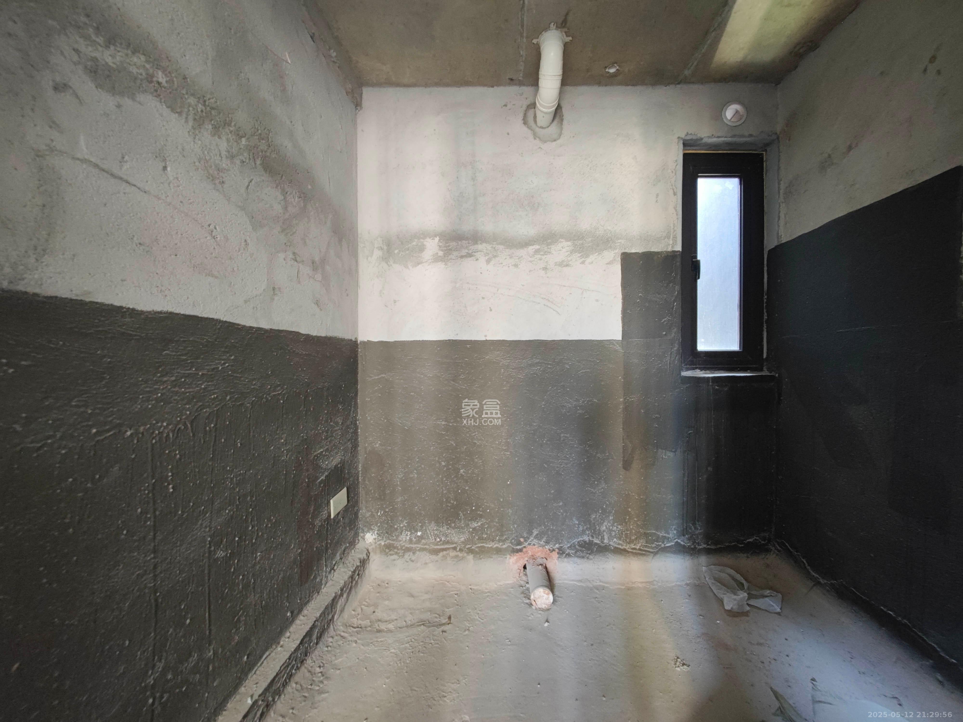 远洋红星天铂一期 6室2厅3卫 225.0万 远洋红星天铂一期 6室2厅3卫 225.0万卫生间