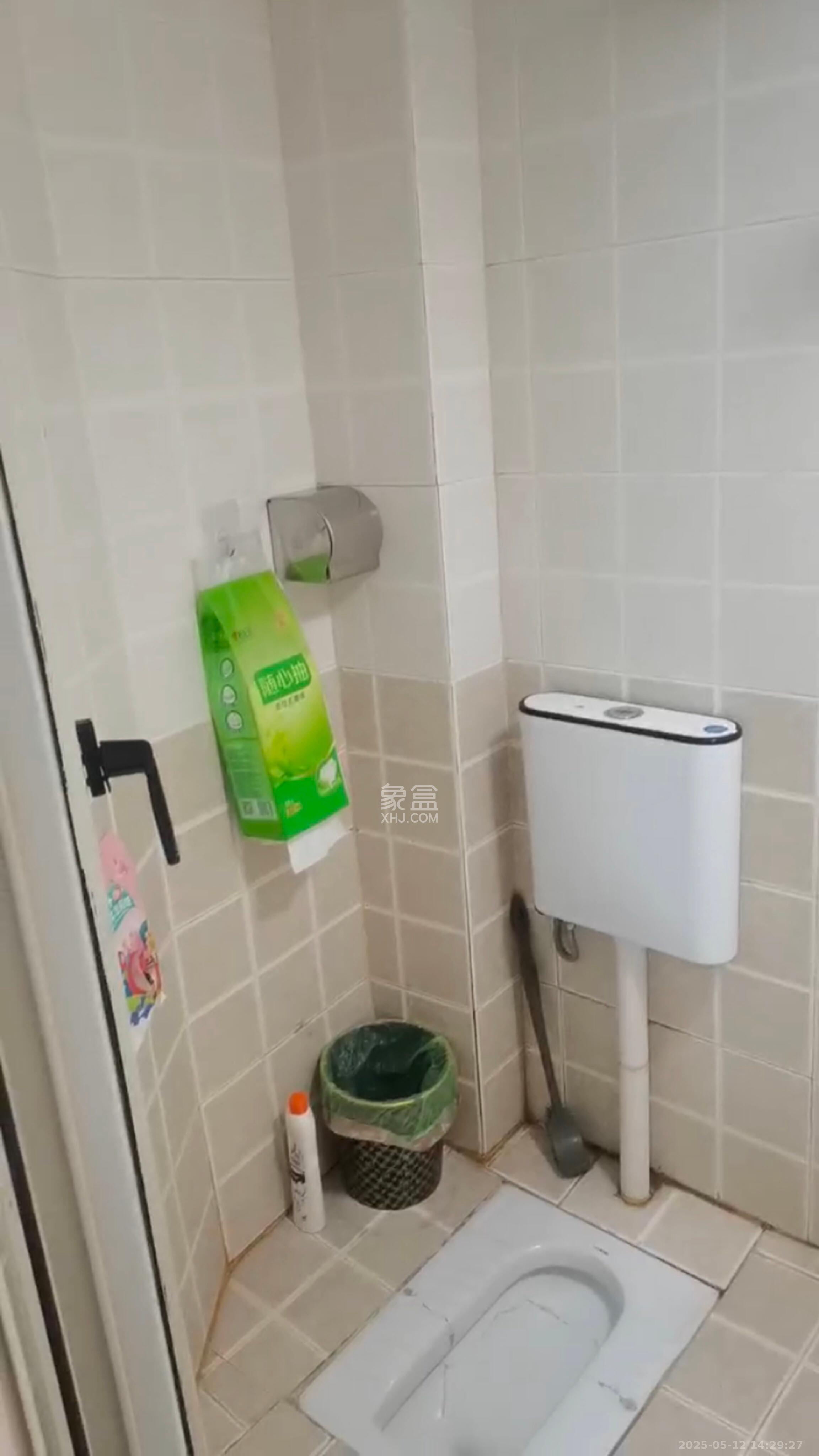 白沙晶城 2室1厅1卫 1900.0元/月 白沙晶城 2室1厅1卫 1900.0元/月室内图