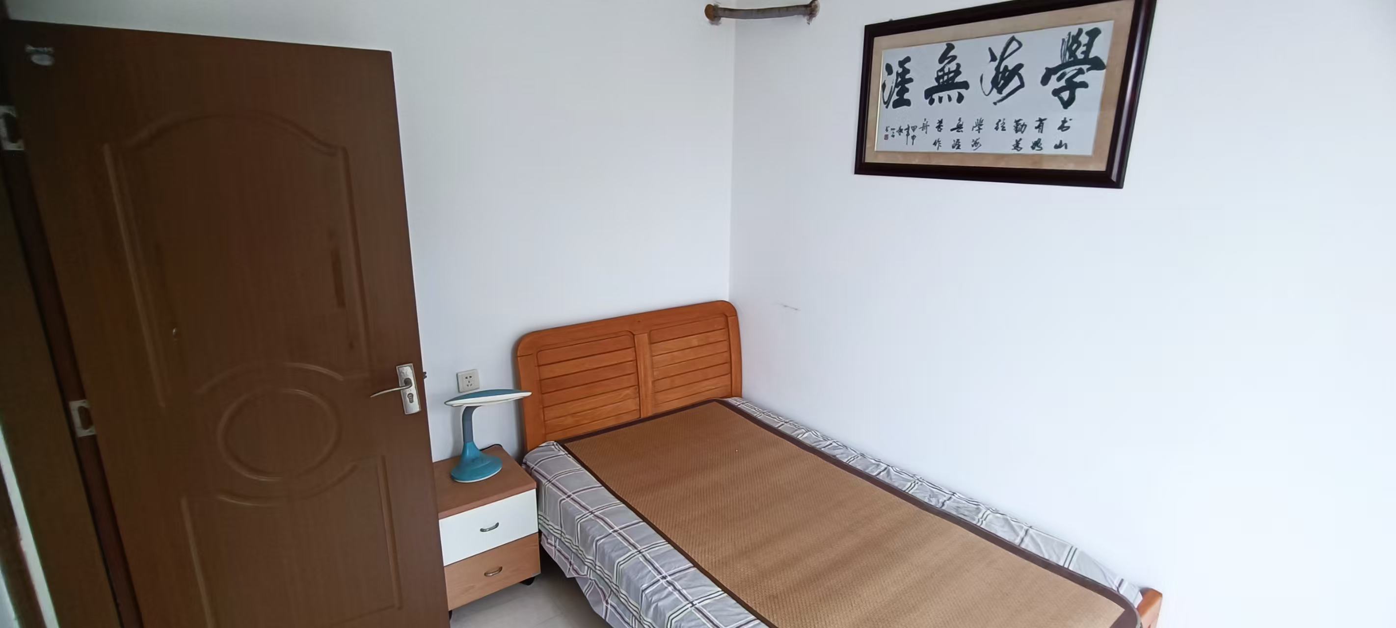 恒福居申海花苑  2室2厅1卫   2500.00元/月室内图