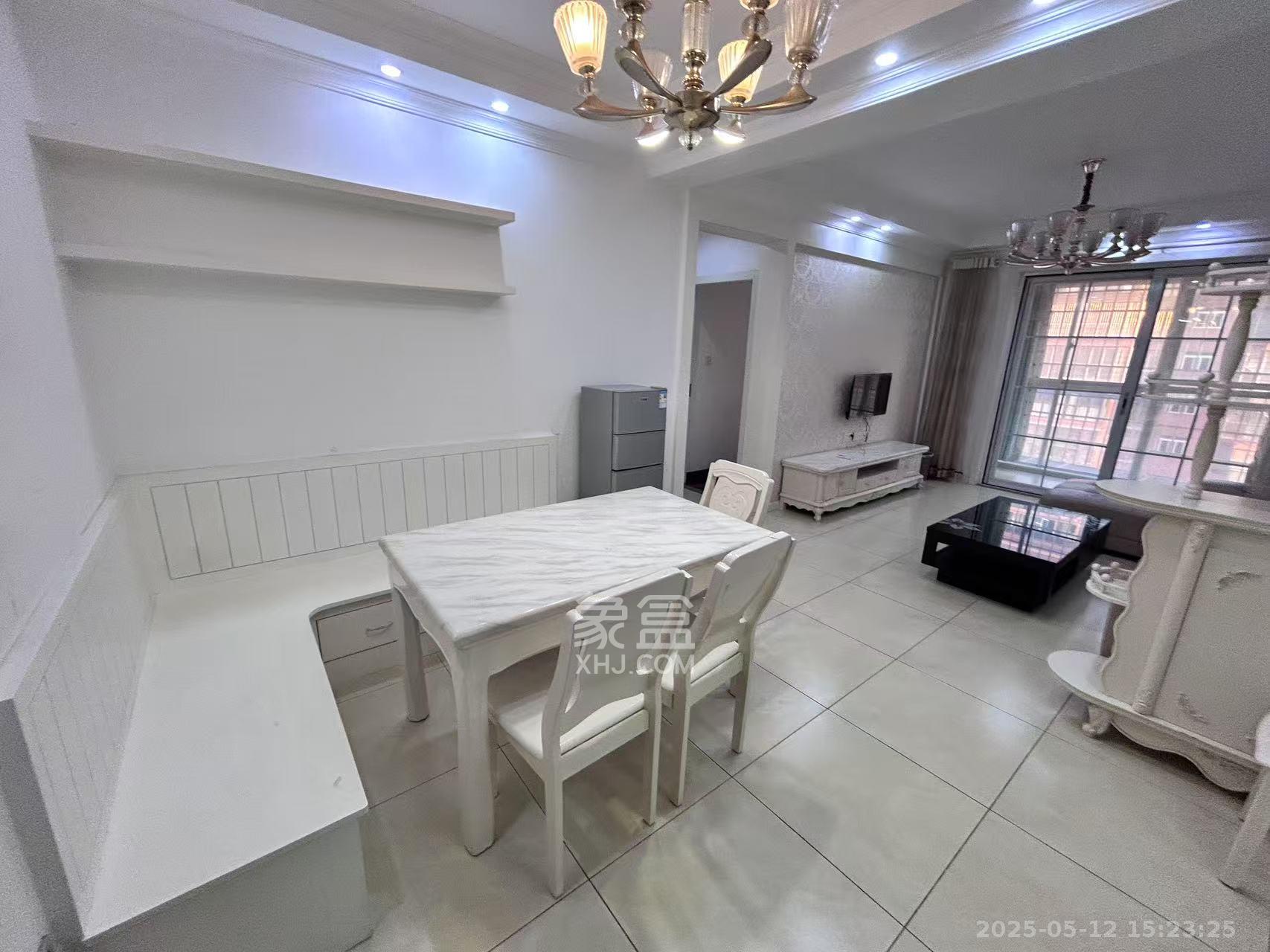 凯富南方鑫城 2室2厅1卫 2000.0元/月 凯富南方鑫城 2室2厅1卫 2000.0元/月室内图