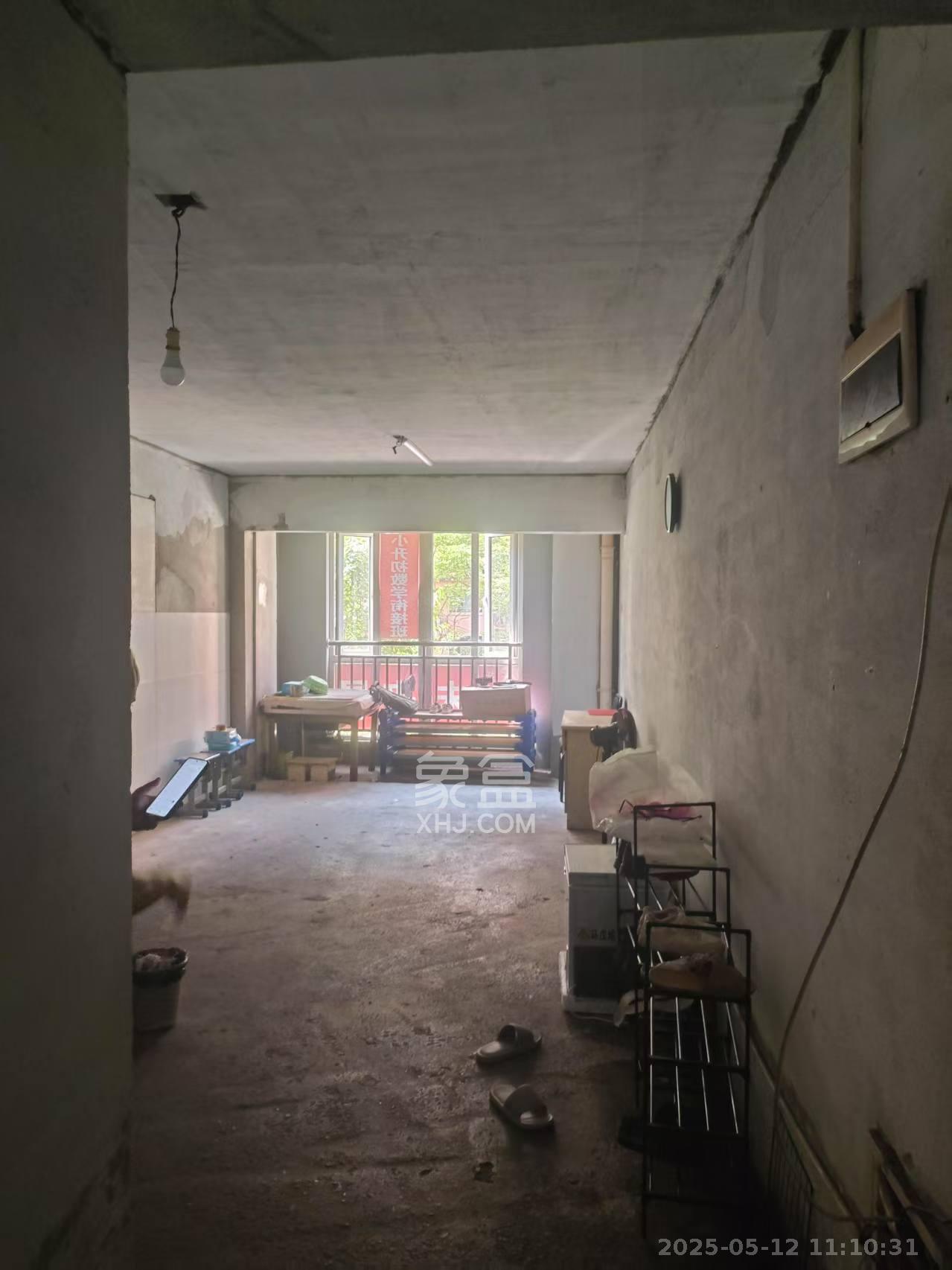 丽发新城  2室2厅1卫    1000.0元/月 丽发新城  2室2厅1卫    1000.0元/月室内图