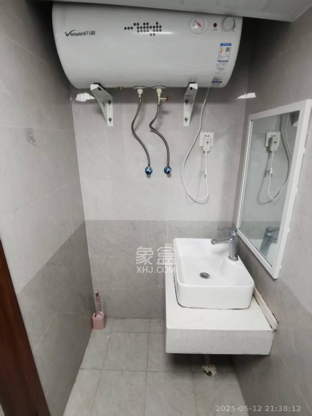 弘坤云寓  1室0厅0卫   1400.00元/月室内图