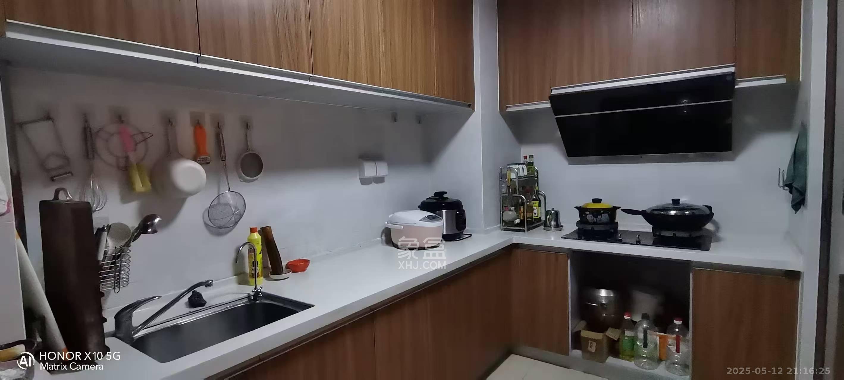 江山帝景哈佛  5室2厅2卫    3000.0元/月室内图