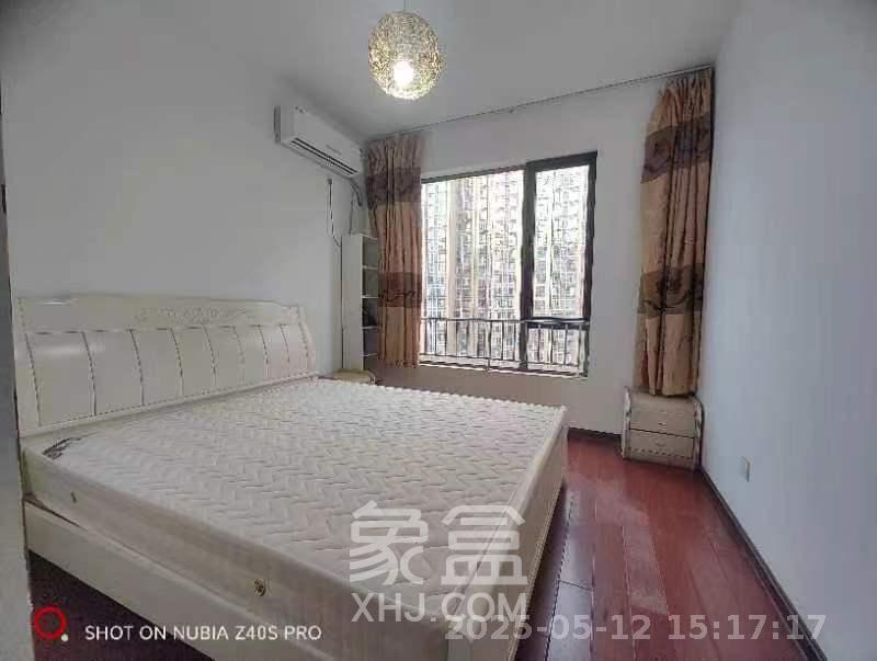 鑫远熙山  4室2厅2卫   2600.00元/月室内图