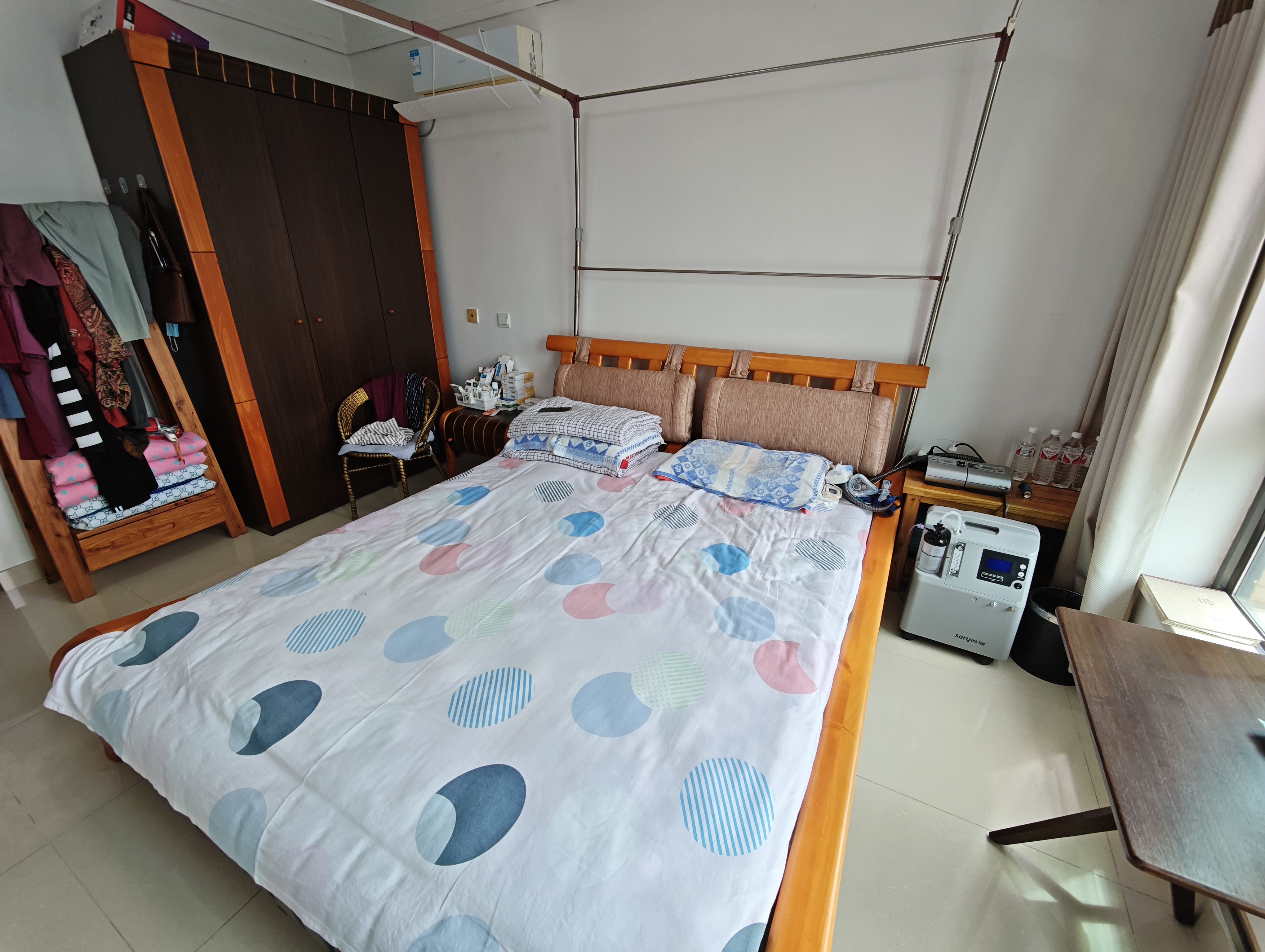 江畔人家  2室2厅1卫   2300.00元/月室内图