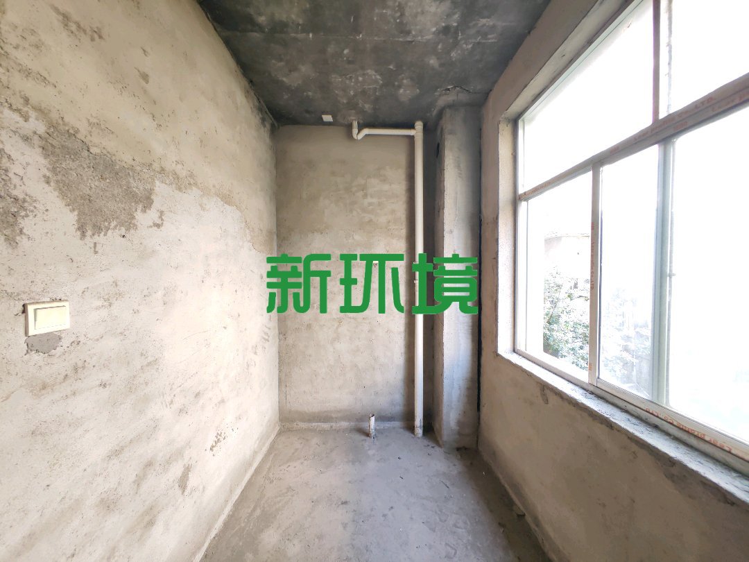 汇景名都  3室2厅2卫   47.80万客厅