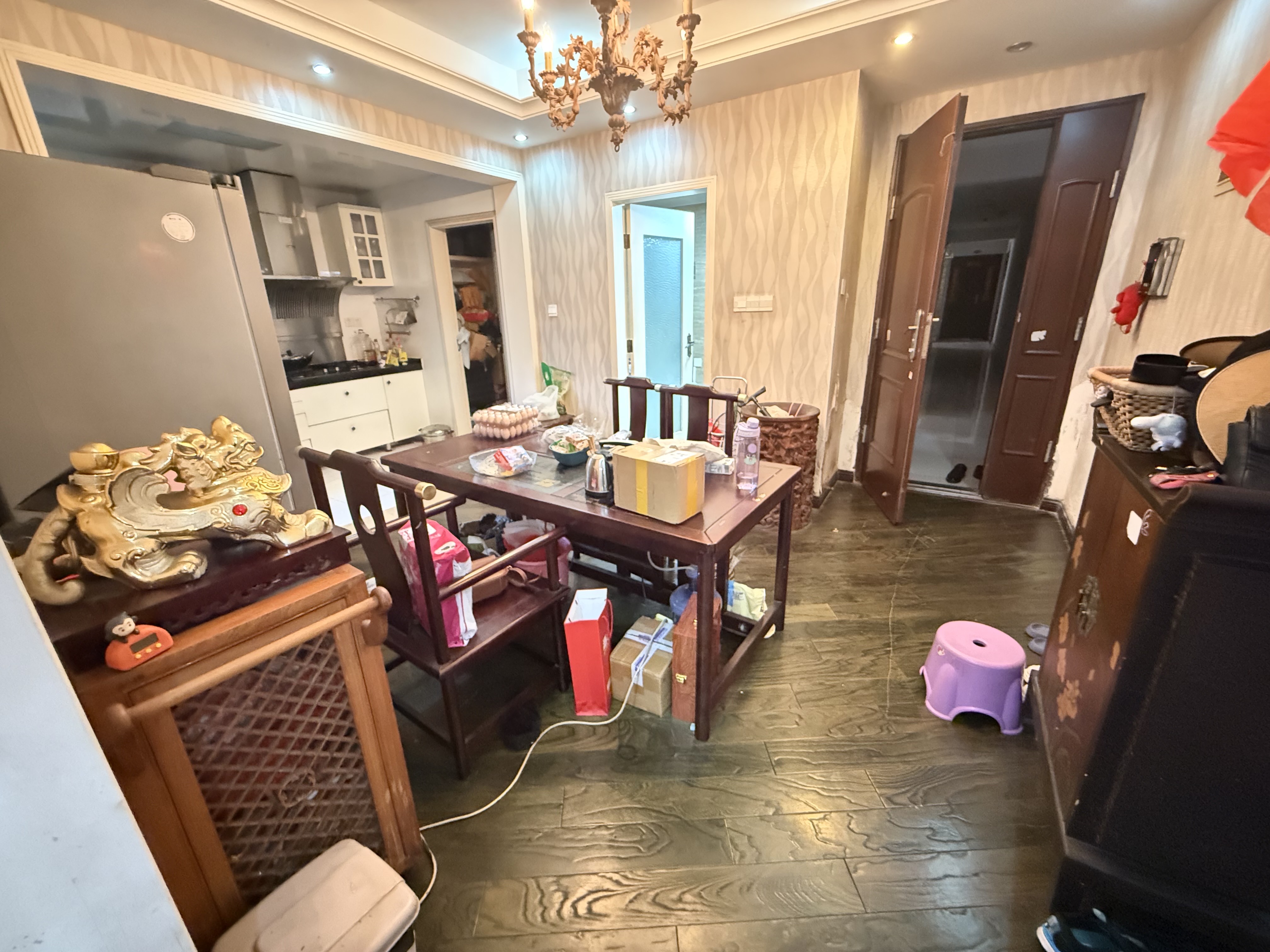 环强御景湾  3室2厅2卫   308.00万客厅