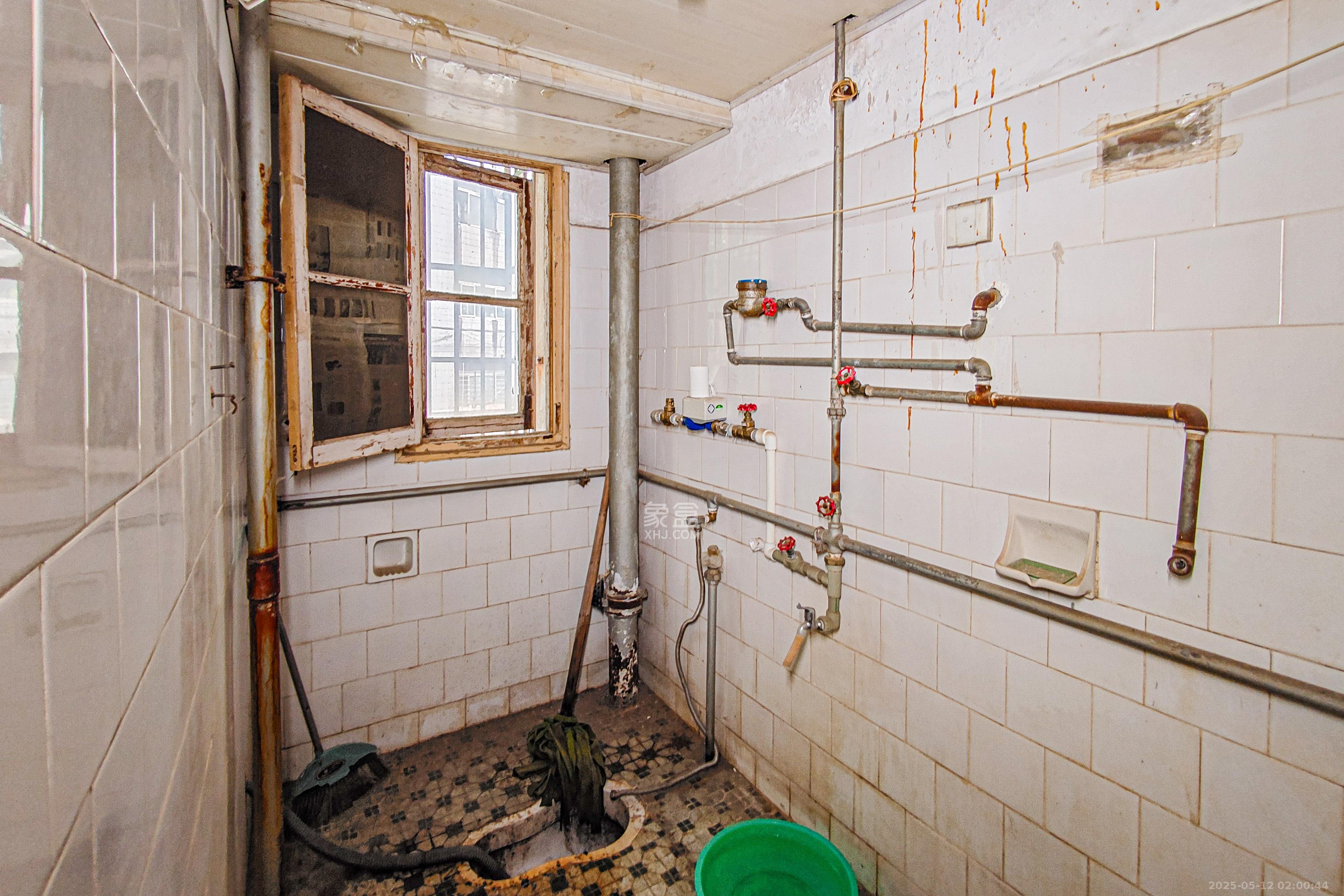 造纸厂宿舍  3室2厅1卫    62.0万 造纸厂宿舍  3室2厅1卫    62.0万卫生间