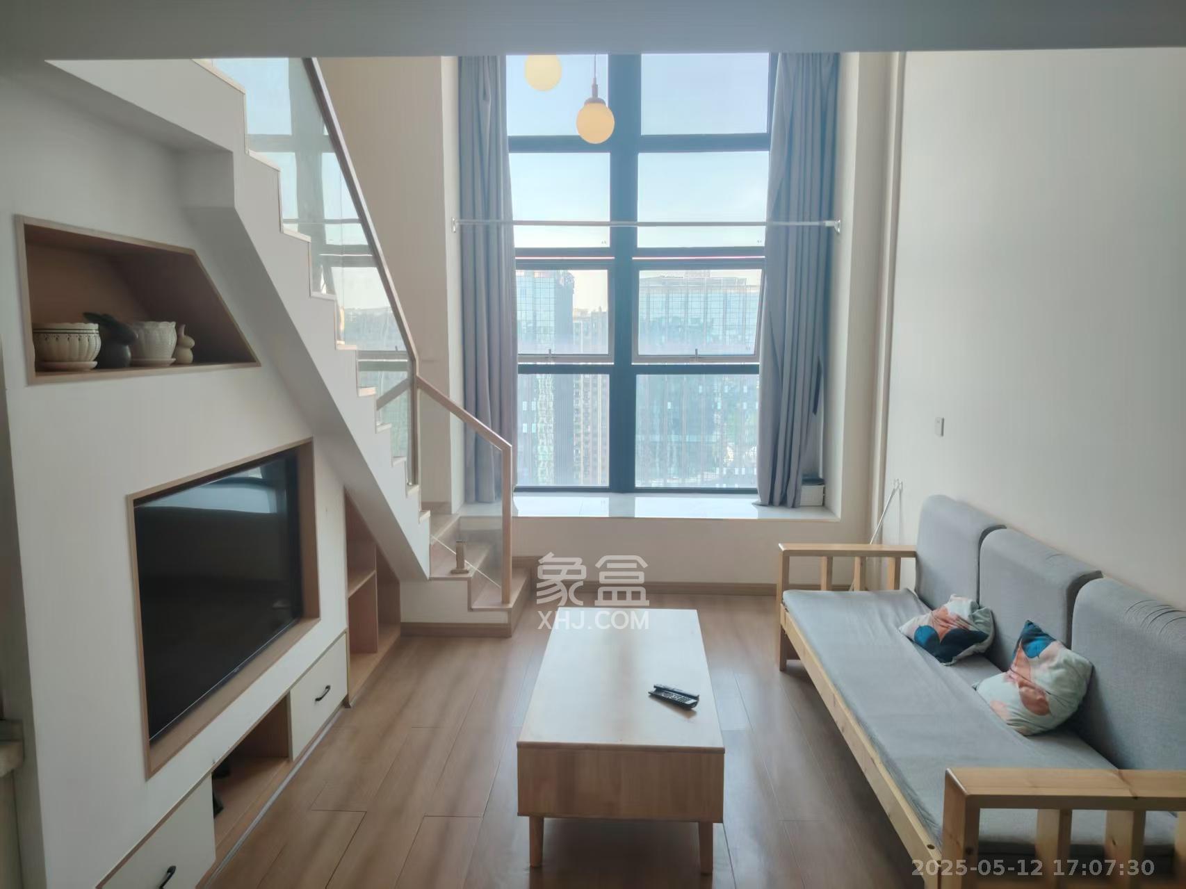 龙湖新壹城 1室1厅1卫 2400.0元/月 龙湖新壹城 1室1厅1卫 2400.0元/月室内图